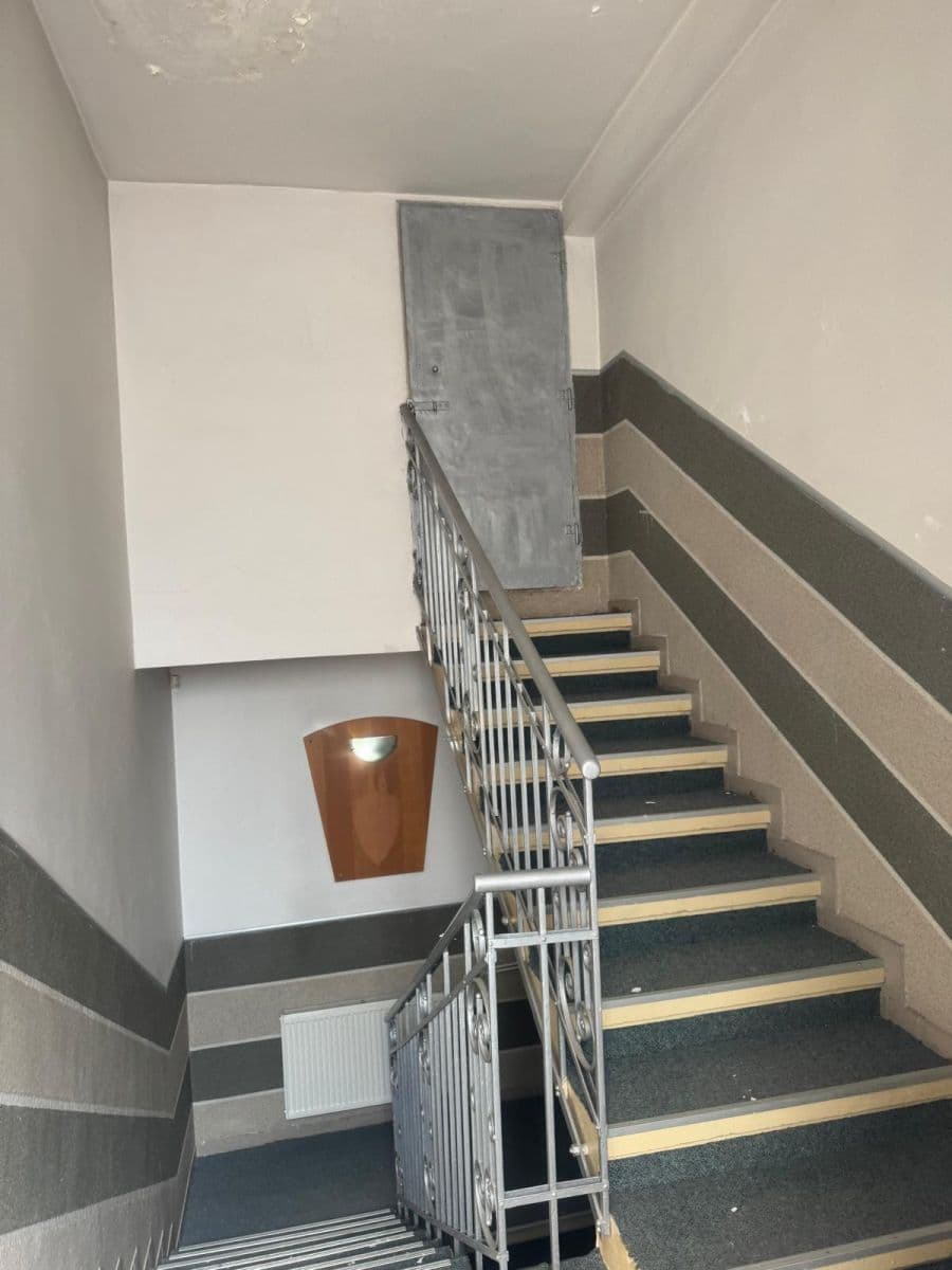 Prodej nebytového prostoru 450 m², Kukuričná, Nové Mesto, Bratislavský kraj Prodej nebytového prostoru 450 m², Kukuričná, Nové Mesto, Bratislavský kraj