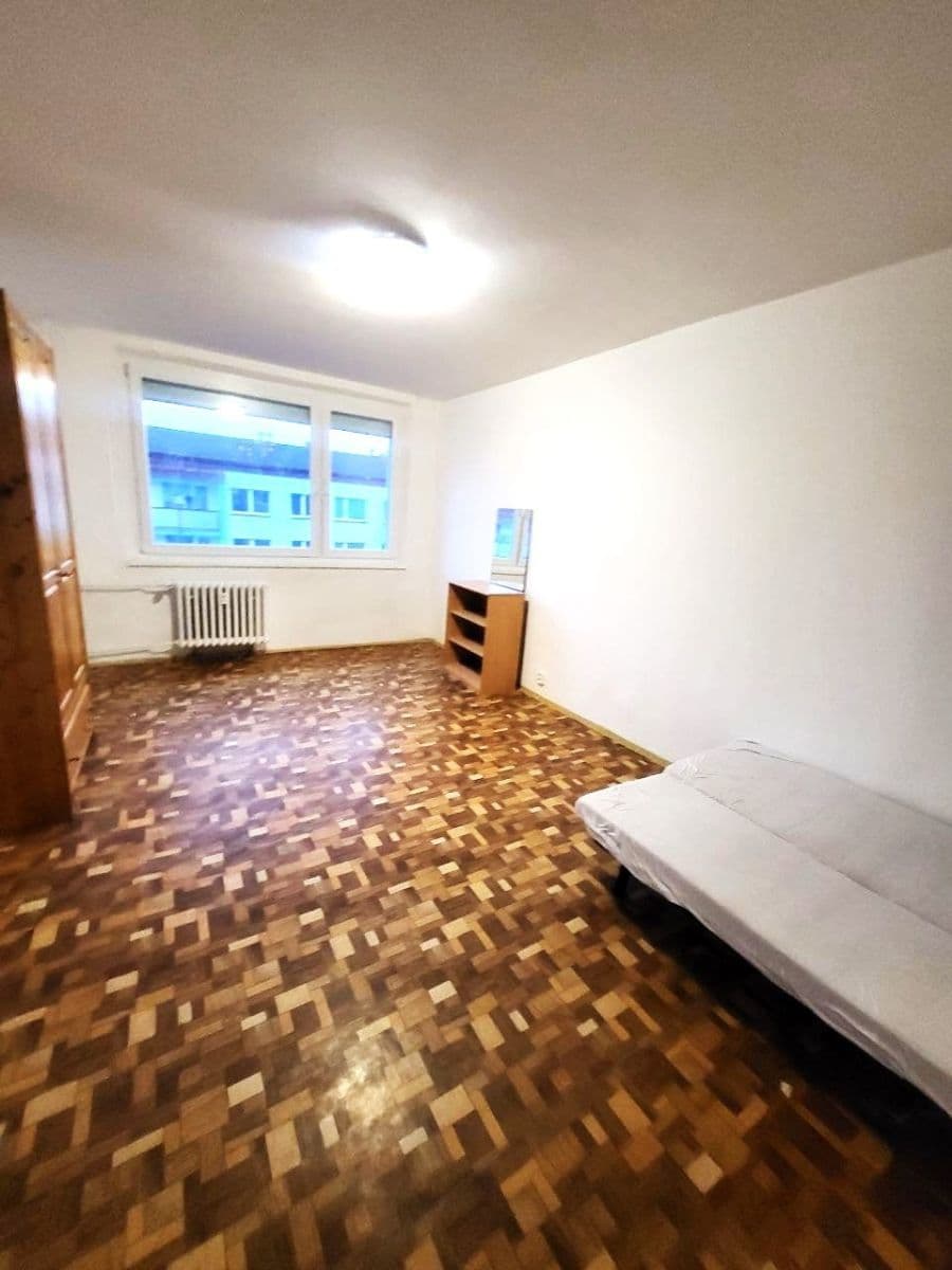 Prodej bytu 3+1 74 m², Dukelských hrdinů, Krupka, Ústecký kraj Prodej bytu 3+1 74 m², Dukelských hrdinů, Krupka, Ústecký kraj