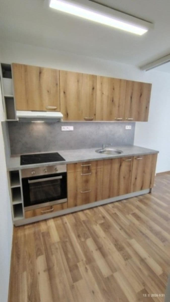 Pronájem bytu 4+1 100 m², Benešova, Kutná Hora, Středočeský kraj Pronájem bytu 4+1 100 m², Benešova, Kutná Hora, Středočeský kraj