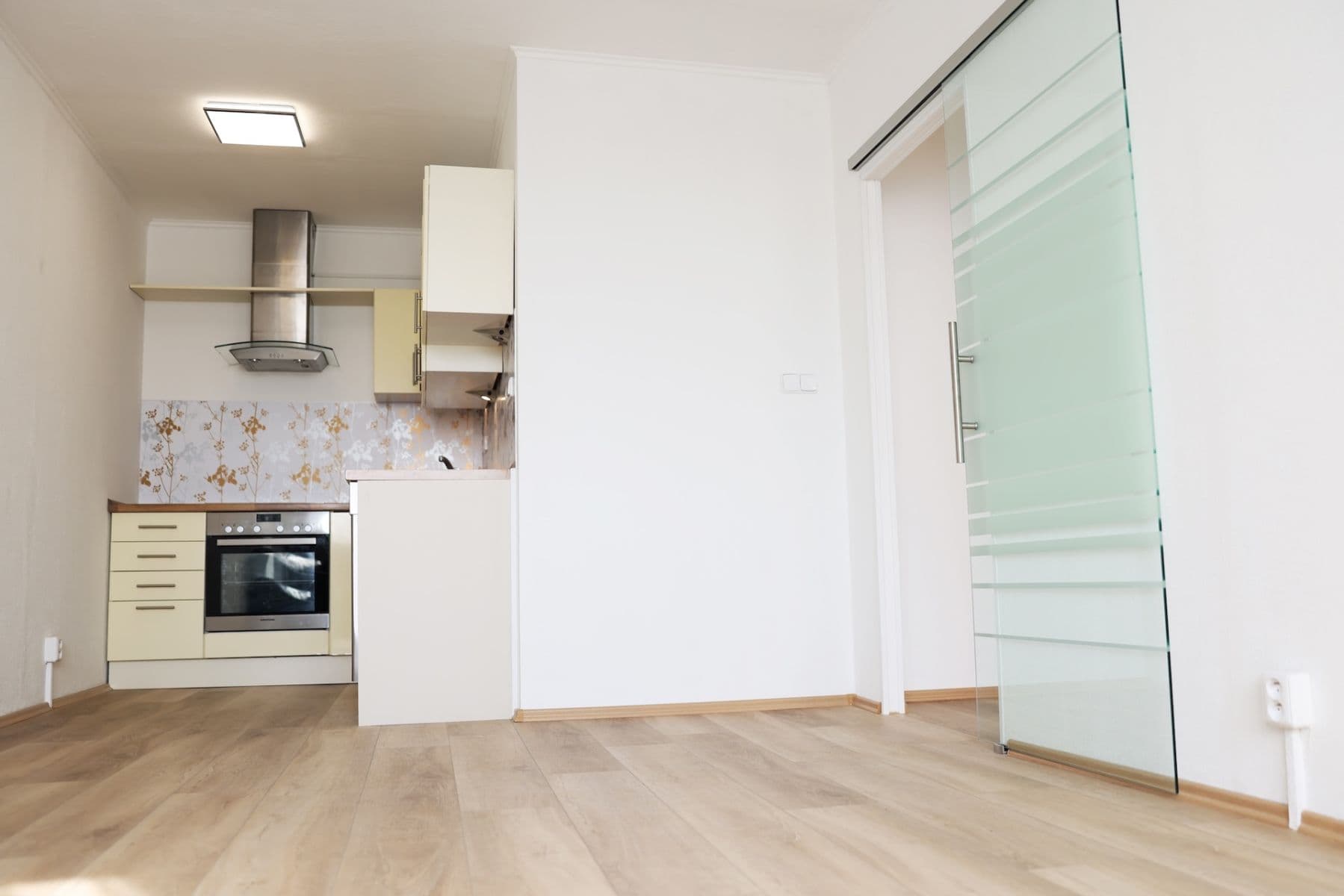 Pronájem bytu 2+kk 43 m², Slavatova, Praha, Praha Pronájem bytu 2+kk 43 m², Slavatova, Praha, Praha