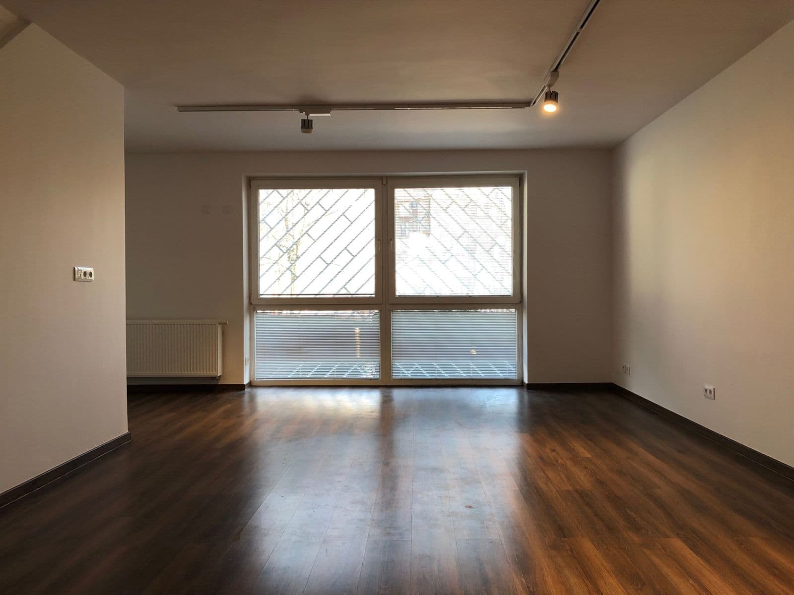 Pronájem kanceláře 47 m², Rešetkova, Nové Mesto, Bratislavský kraj Pronájem kanceláře 47 m², Rešetkova, Nové Mesto, Bratislavský kraj