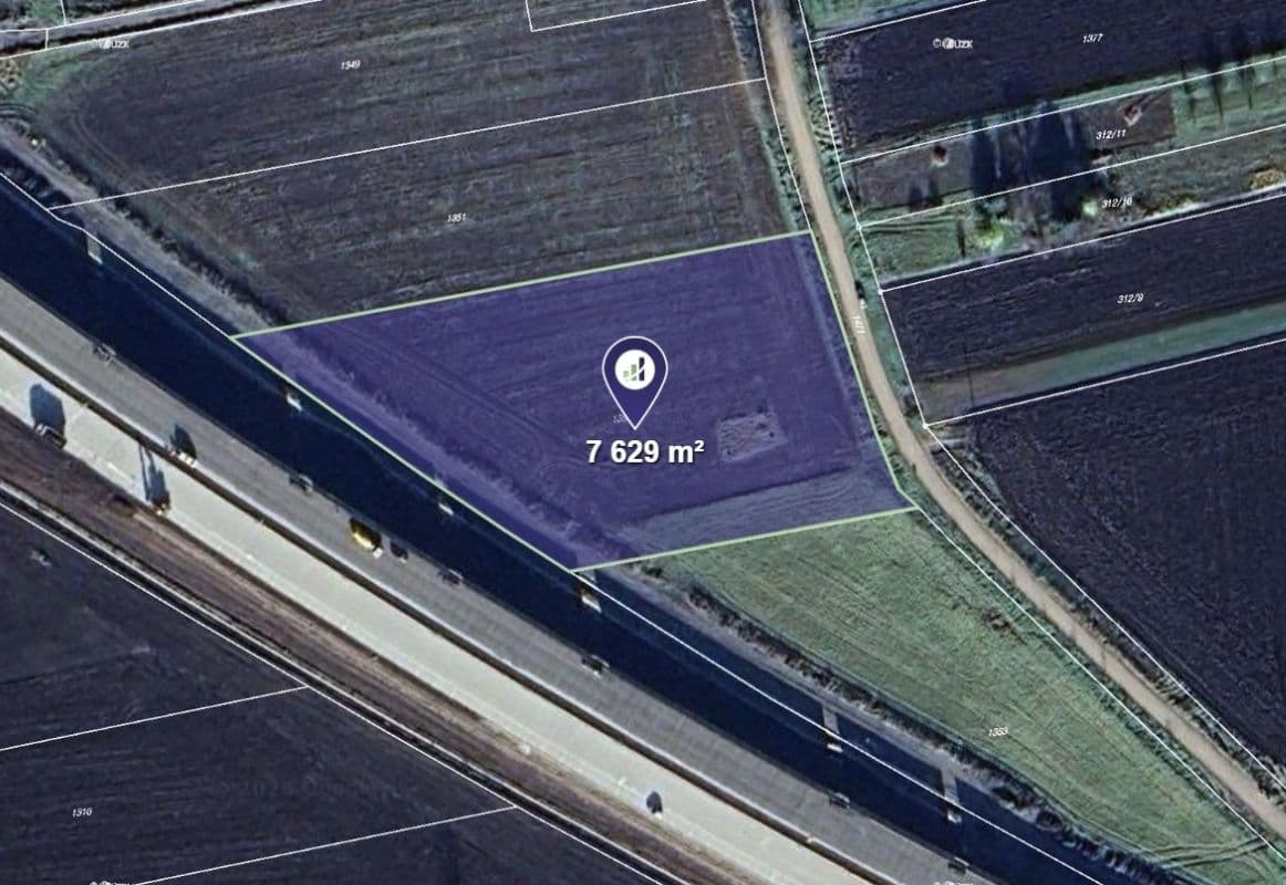 Prodej pozemku 4.495 m², Třebětice, Zlínský kraj Prodej pozemku 4.495 m², Třebětice, Zlínský kraj