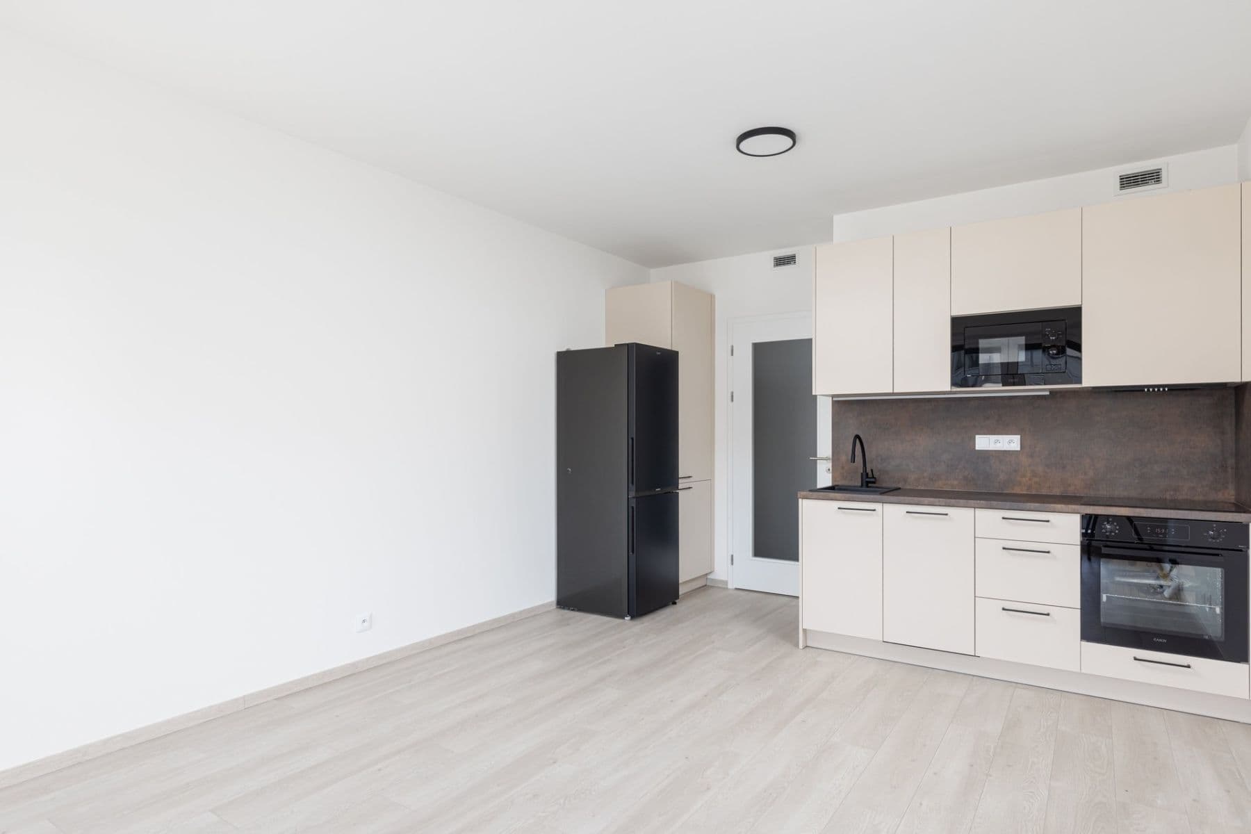 Pronájem bytu 1+kk 30 m², Poděbradská, Praha, Praha Pronájem bytu 1+kk 30 m², Poděbradská, Praha, Praha