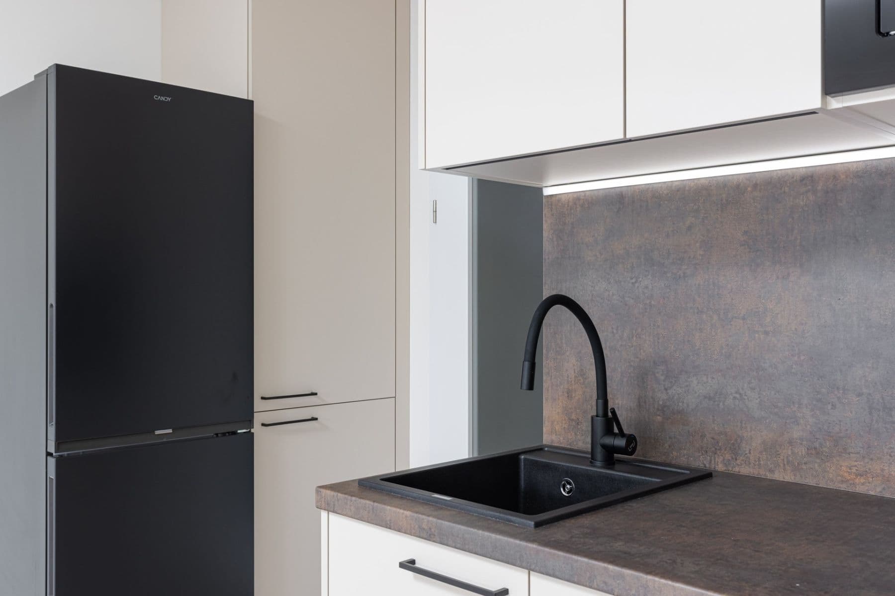 Pronájem bytu 1+kk 30 m², Poděbradská, Praha, Praha Pronájem bytu 1+kk 30 m², Poděbradská, Praha, Praha