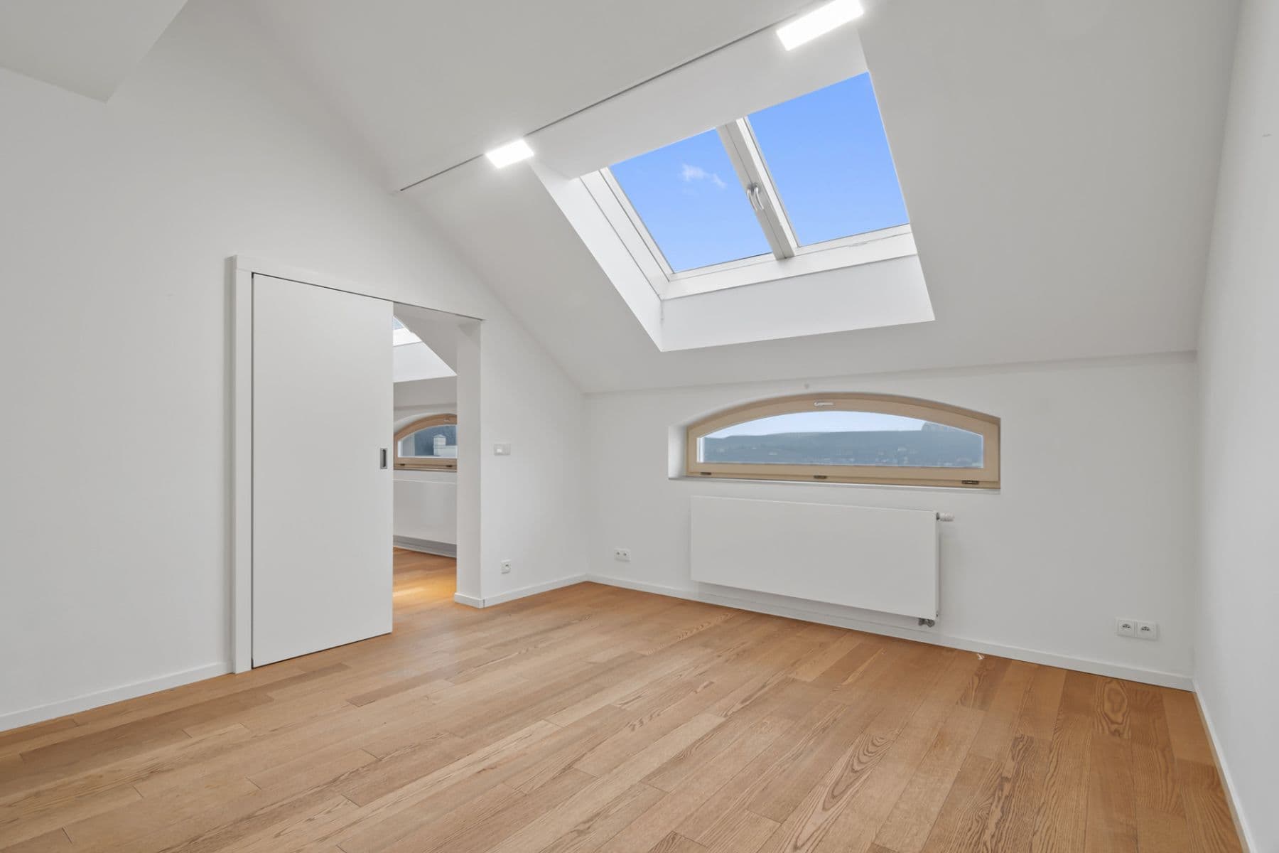 Pronájem bytu 3+1 130 m², U Akademie, Praha, Praha Pronájem bytu 3+1 130 m², U Akademie, Praha, Praha