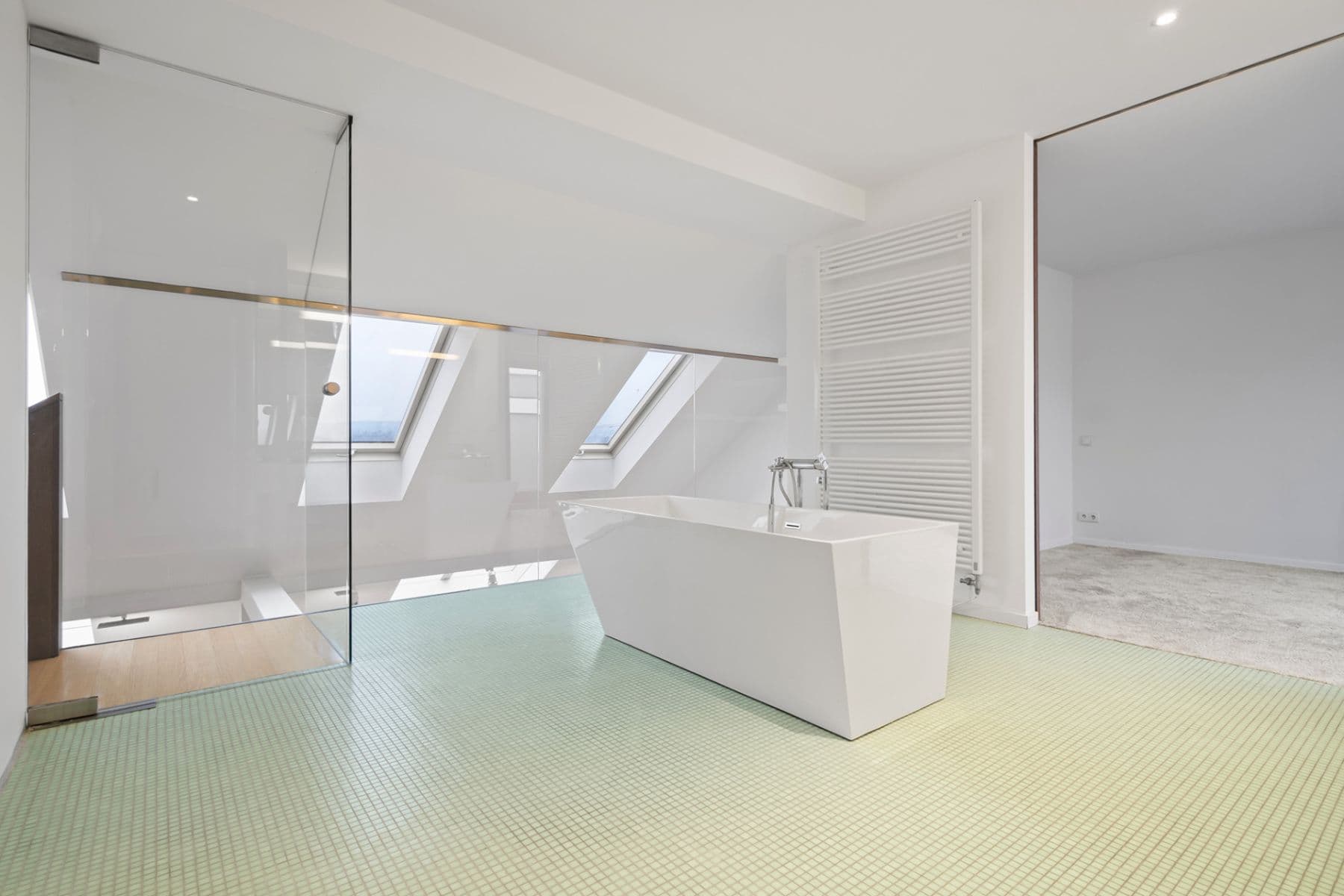 Pronájem bytu 3+1 130 m², U Akademie, Praha, Praha Pronájem bytu 3+1 130 m², U Akademie, Praha, Praha