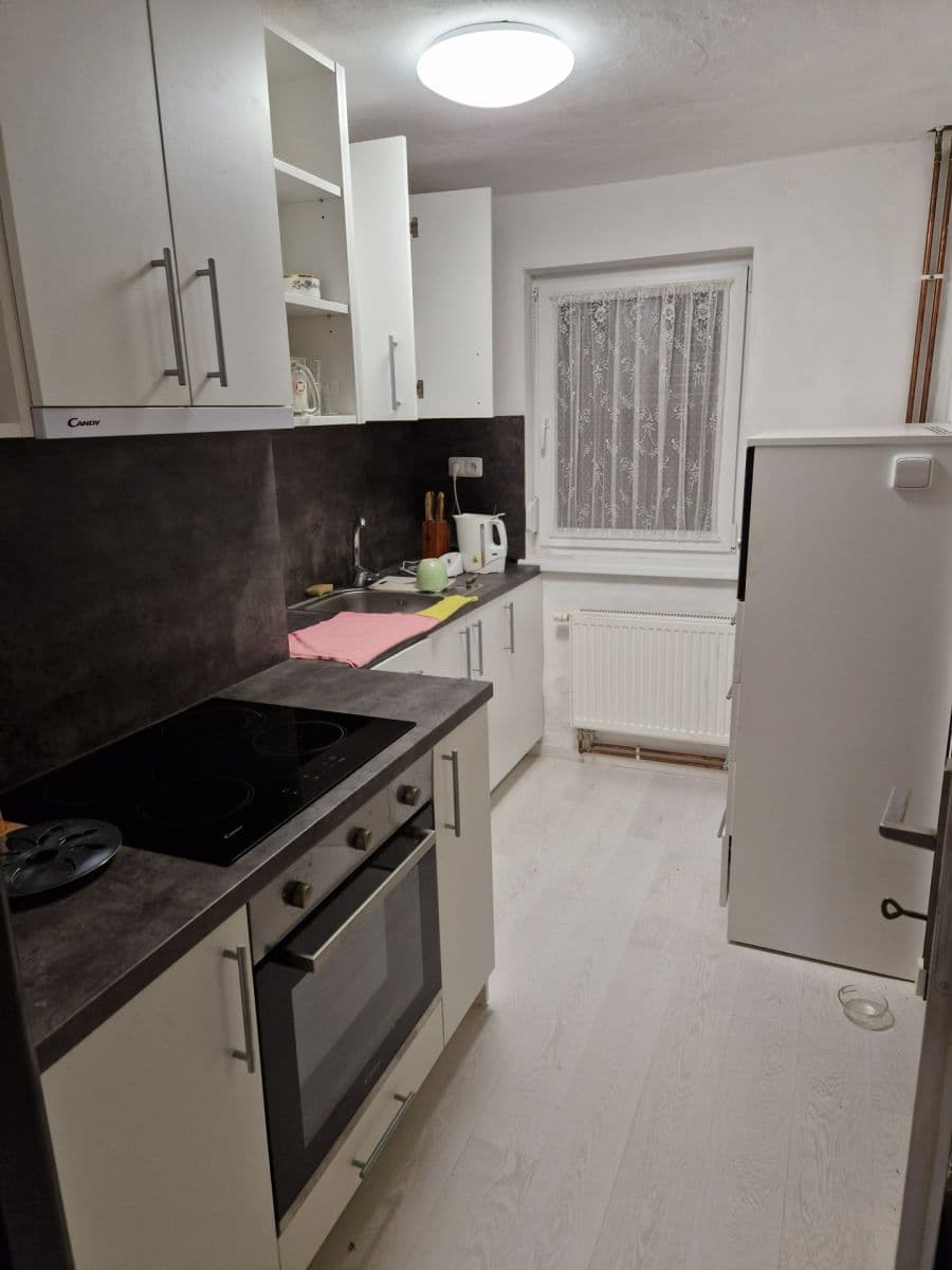 Prodej domu 210 m², pozemek 324 m², Perštejn, Ústecký kraj Prodej domu 210 m², pozemek 324 m², Perštejn, Ústecký kraj