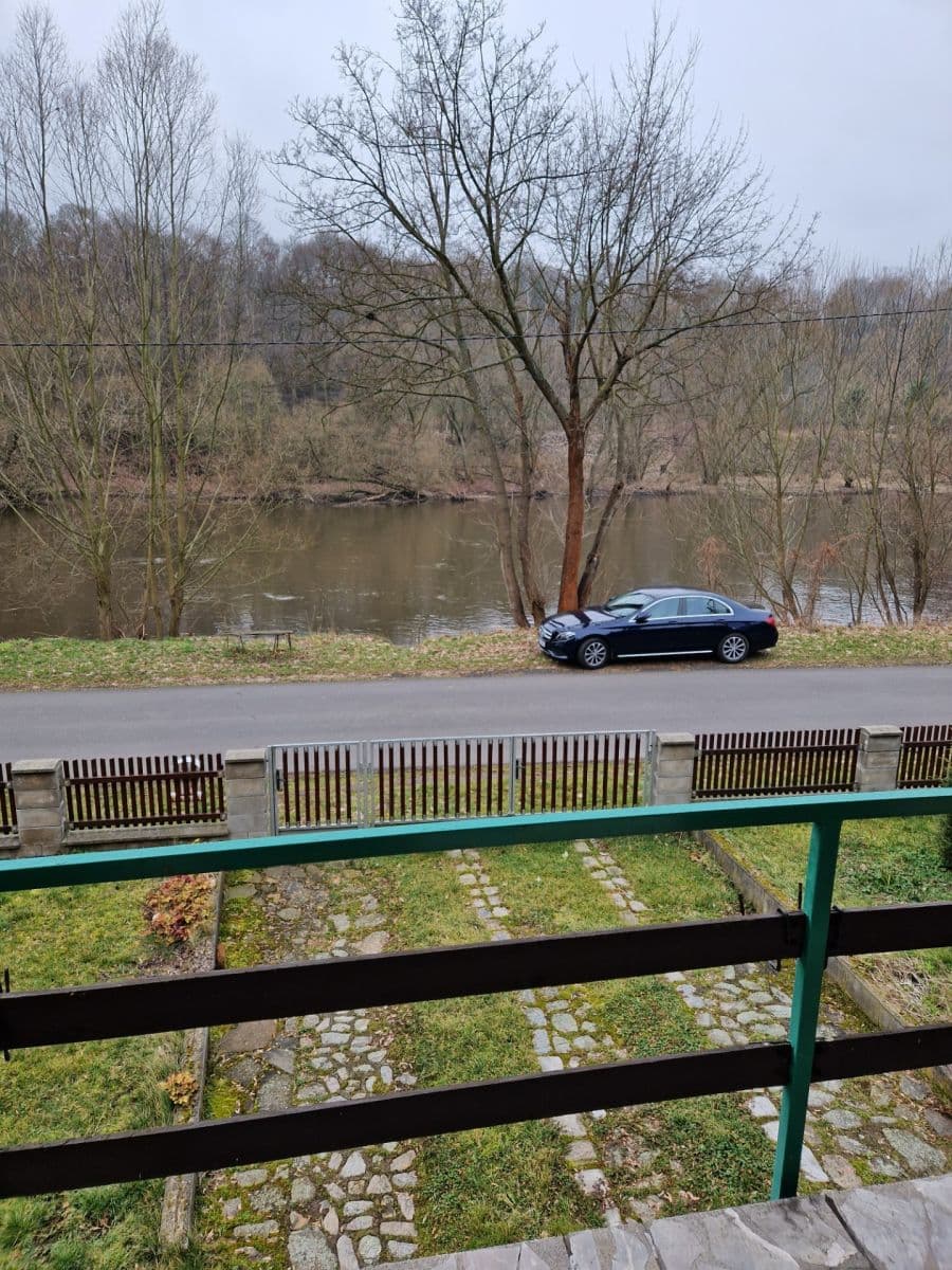 Prodej domu 210 m², pozemek 324 m², Perštejn, Ústecký kraj Prodej domu 210 m², pozemek 324 m², Perštejn, Ústecký kraj