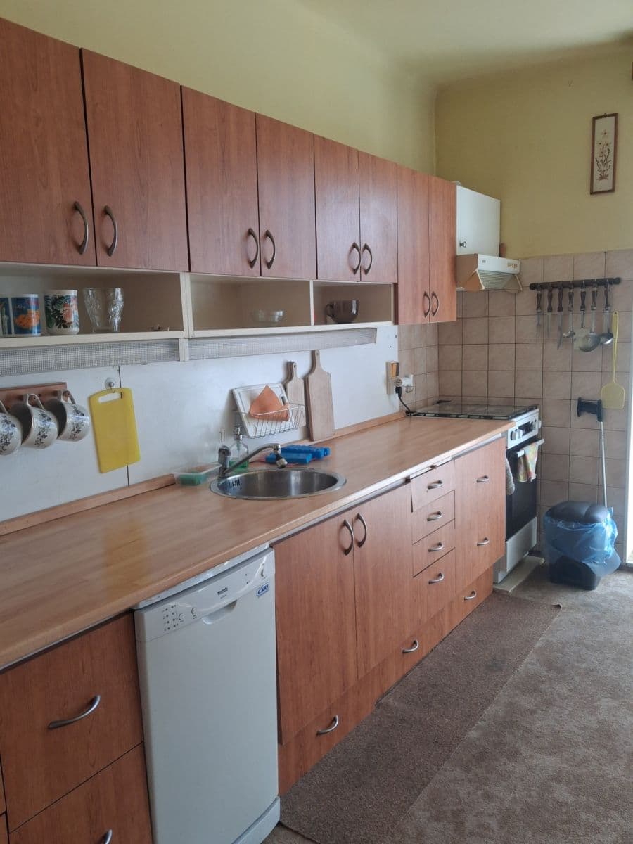 Pronájem bytu 2+1 90 m², Štychova, Praha, Praha Pronájem bytu 2+1 90 m², Štychova, Praha, Praha