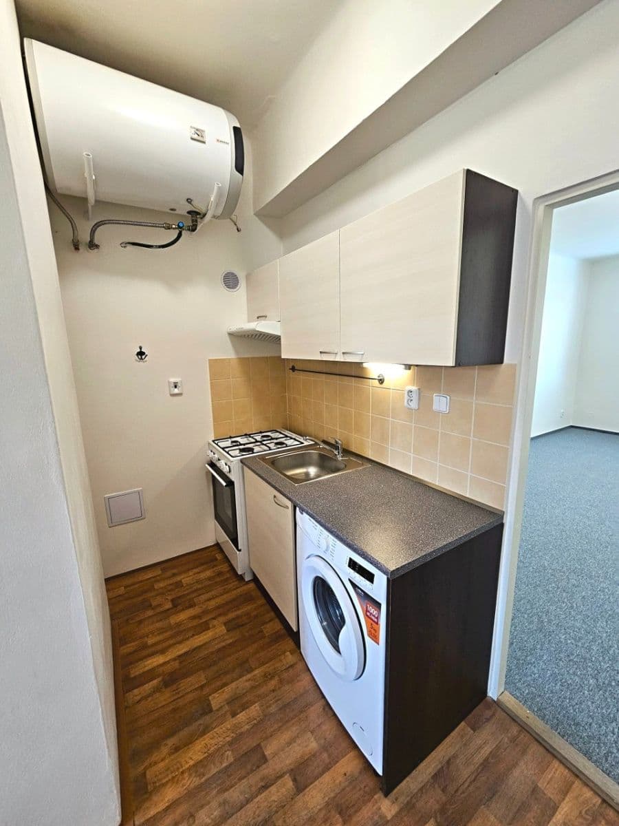 Pronájem bytu 1+1 41 m², Staňkova, Brno, Jihomoravský kraj Pronájem bytu 1+1 41 m², Staňkova, Brno, Jihomoravský kraj