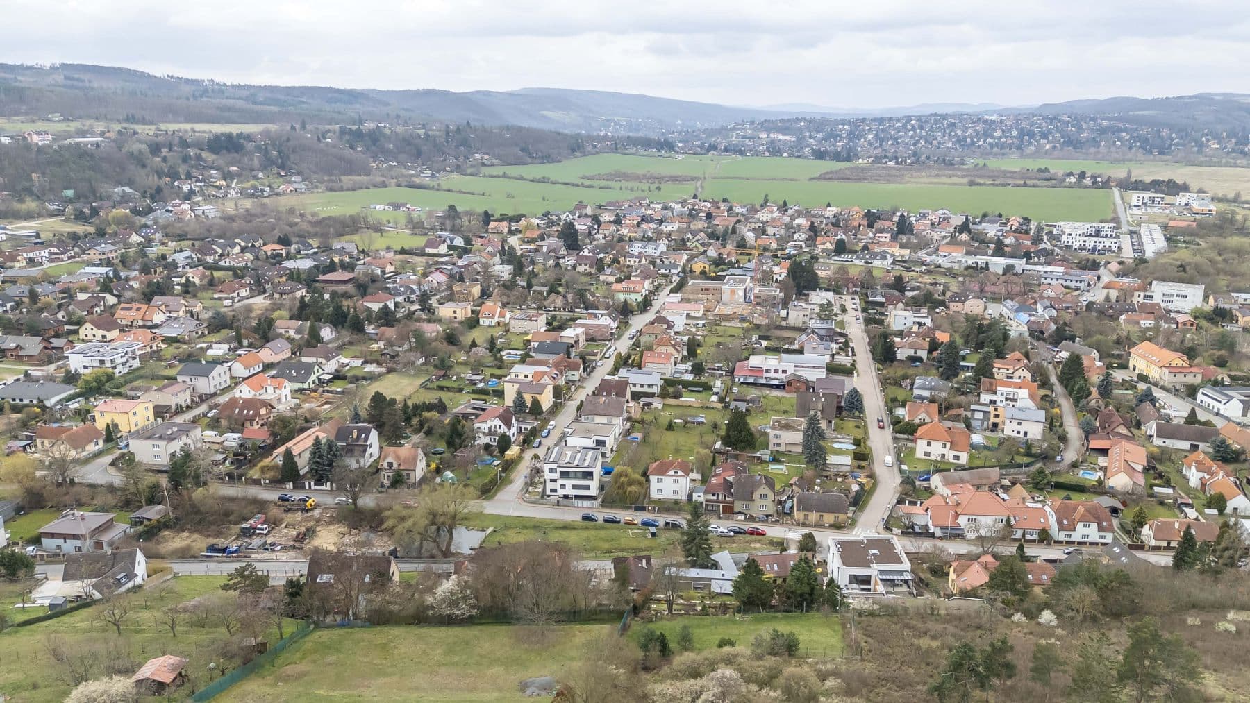 Prodej pozemku 736 m², U Lip, Praha, Praha Prodej pozemku 736 m², U Lip, Praha, Praha