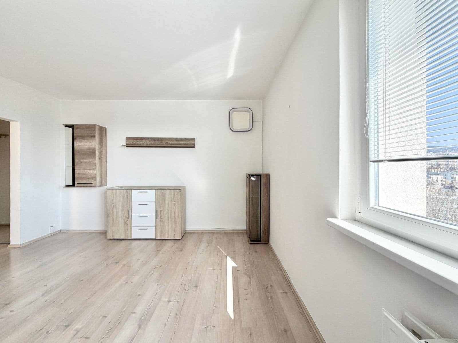 Prodej bytu 2+1 41 m², Bezová, Liberec, Liberecký kraj Prodej bytu 2+1 41 m², Bezová, Liberec, Liberecký kraj