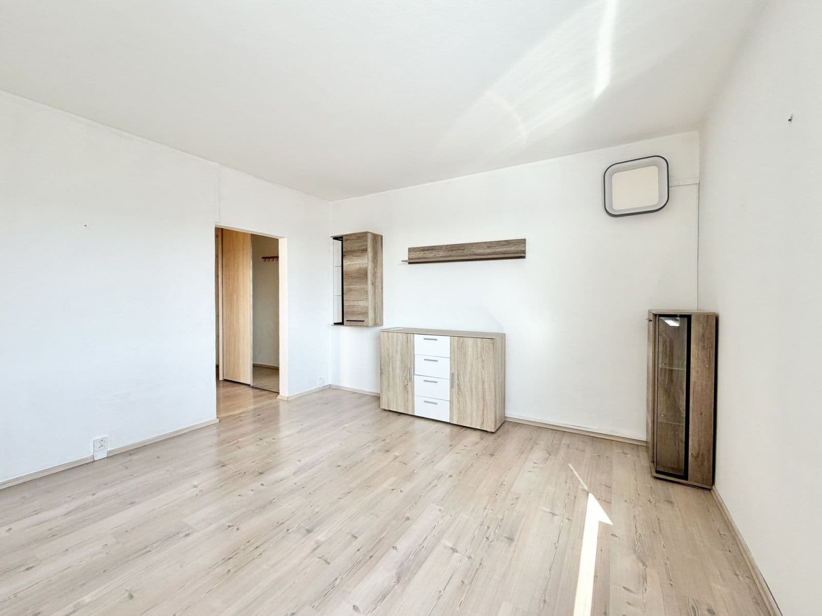 Prodej bytu 2+1 41 m², Bezová, Liberec, Liberecký kraj Prodej bytu 2+1 41 m², Bezová, Liberec, Liberecký kraj