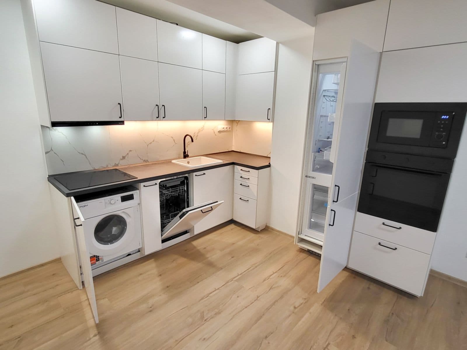 Pronájem bytu 3+kk 54 m², Zelenečská, Praha, Praha Pronájem bytu 3+kk 54 m², Zelenečská, Praha, Praha