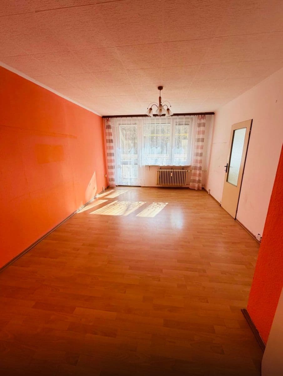 Prodej bytu 3+1 80 m², Ohradní, Praha, Praha Prodej bytu 3+1 80 m², Ohradní, Praha, Praha