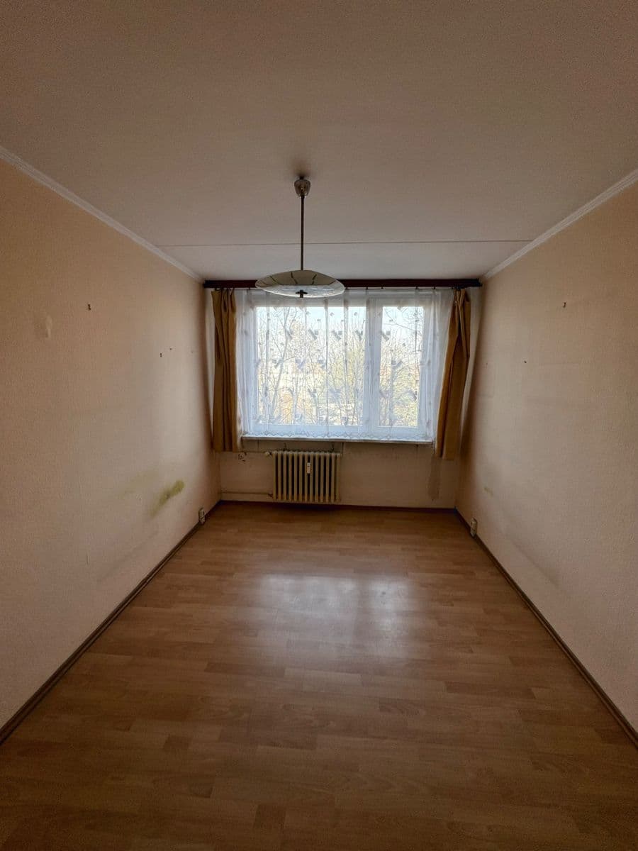 Prodej bytu 3+1 80 m², Ohradní, Praha, Praha Prodej bytu 3+1 80 m², Ohradní, Praha, Praha