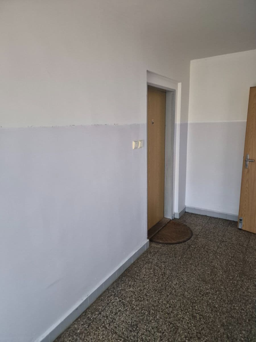 Prodej bytu 2+1 54 m², Husníkova, Praha, Praha Prodej bytu 2+1 54 m², Husníkova, Praha, Praha