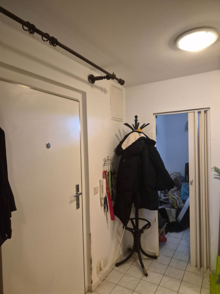 Prodej bytu 2+1 54 m², Husníkova, Praha, Praha Prodej bytu 2+1 54 m², Husníkova, Praha, Praha