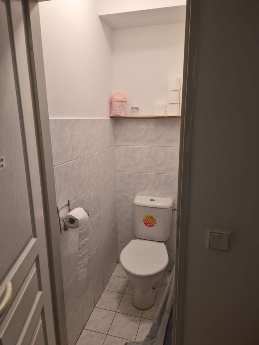 Prodej bytu 2+1 54 m², Husníkova, Praha, Praha Prodej bytu 2+1 54 m², Husníkova, Praha, Praha