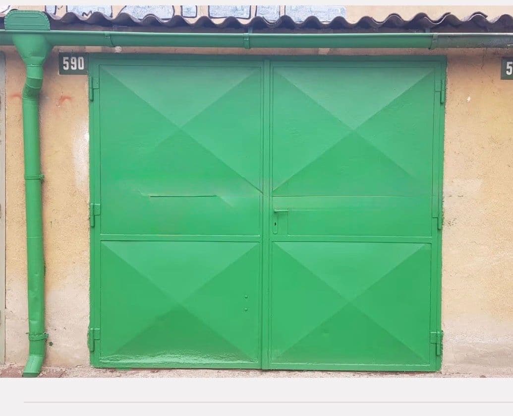 Pronájem garáže 12 m², Ve Svahu, Beroun, Středočeský kraj Pronájem garáže 12 m², Ve Svahu, Beroun, Středočeský kraj