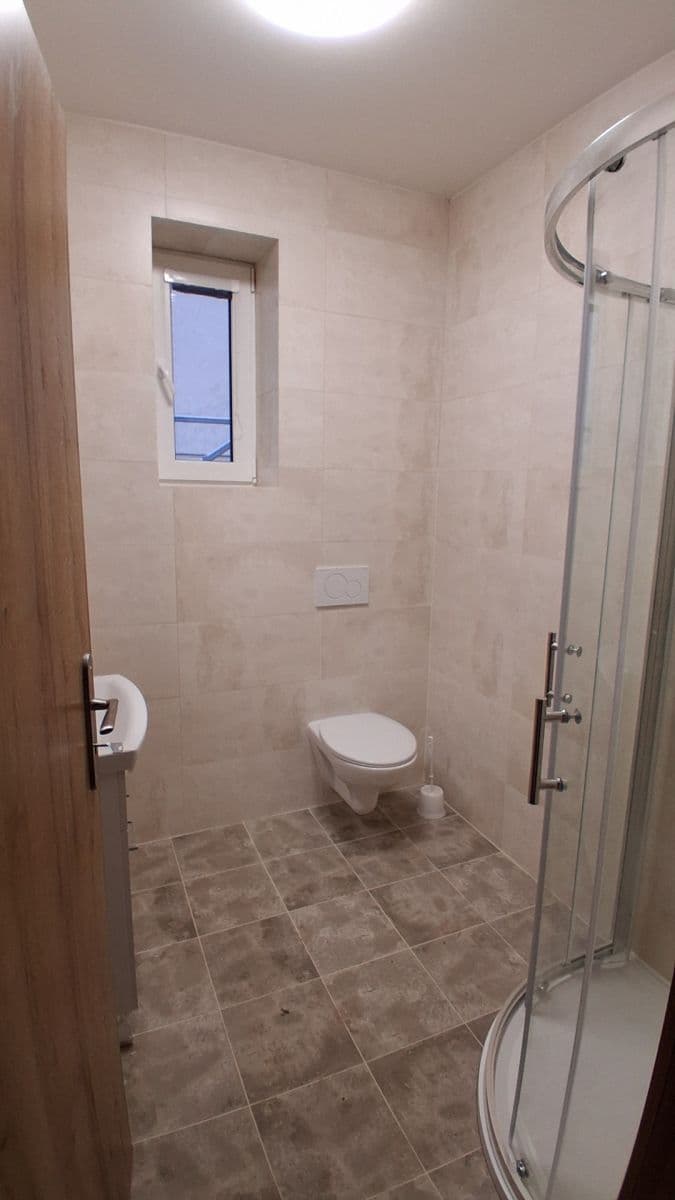 Pronájem bytu 2+kk 40 m², Komenského, Zdice, Středočeský kraj Pronájem bytu 2+kk 40 m², Komenského, Zdice, Středočeský kraj