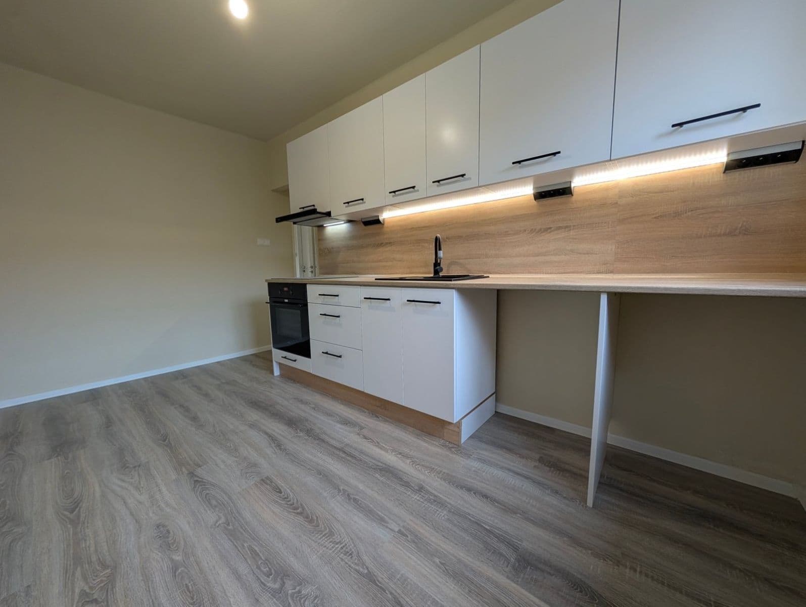 Pronájem bytu 2+1 52 m², V Parku, Havířov, Moravskoslezský kraj Pronájem bytu 2+1 52 m², V Parku, Havířov, Moravskoslezský kraj