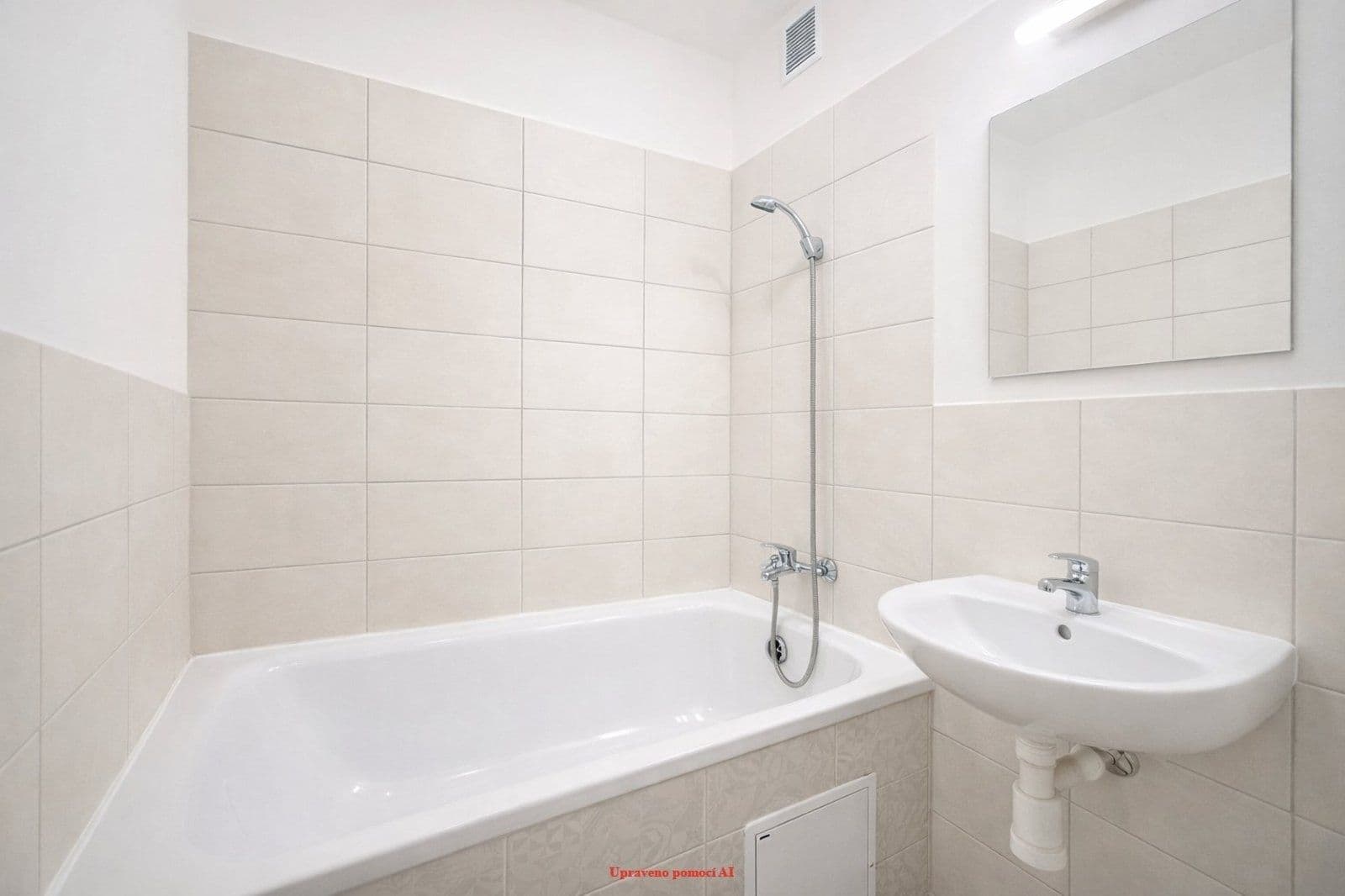 Pronájem bytu 2+1 52 m², Dlouhá třída, Havířov, Moravskoslezský kraj Pronájem bytu 2+1 52 m², Dlouhá třída, Havířov, Moravskoslezský kraj