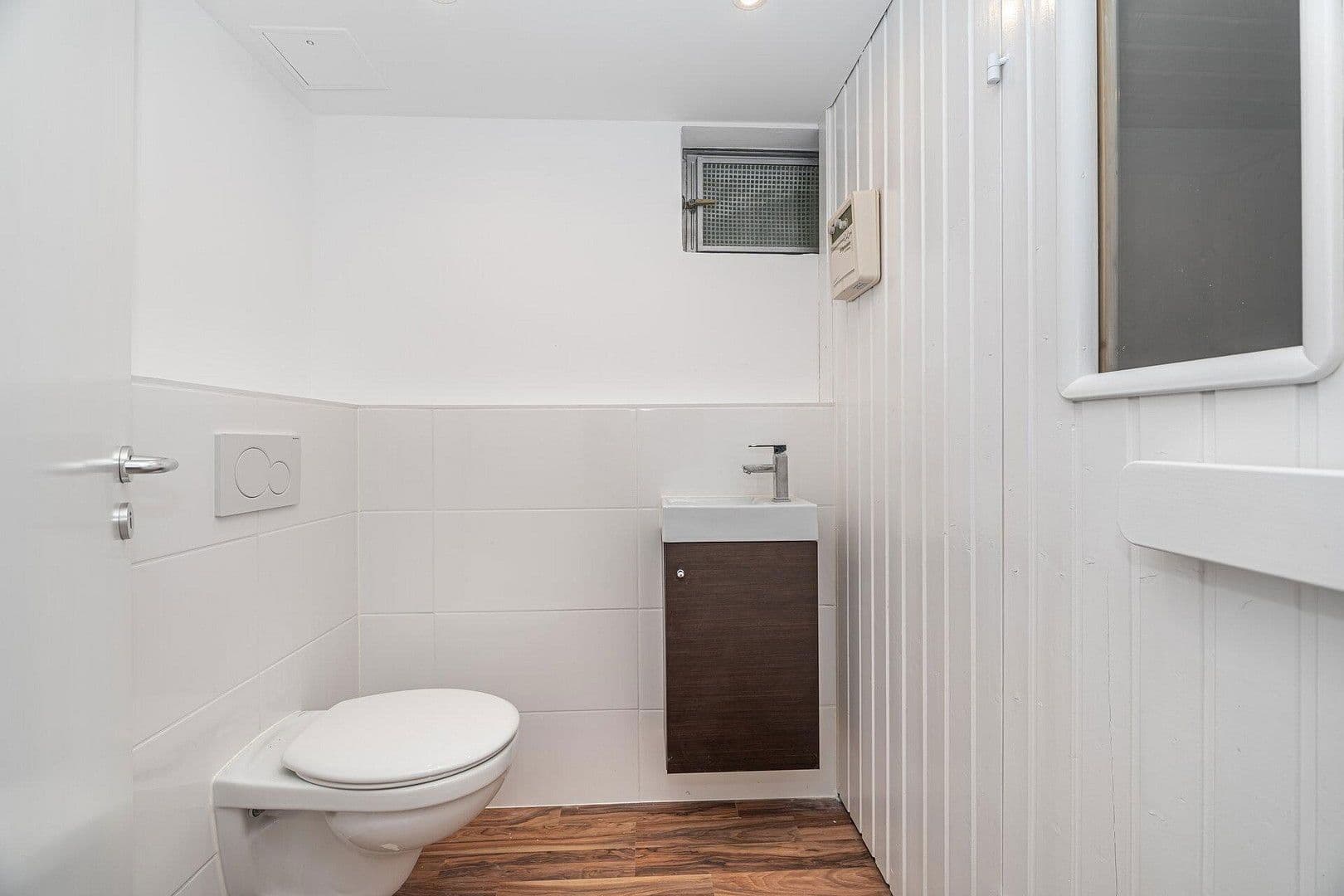 Prodej bytu 3+1 76 m², Schellenbergstr. 2, Germering, Bavorsko Prodej bytu 3+1 76 m², Schellenbergstr. 2, Germering, Bavorsko