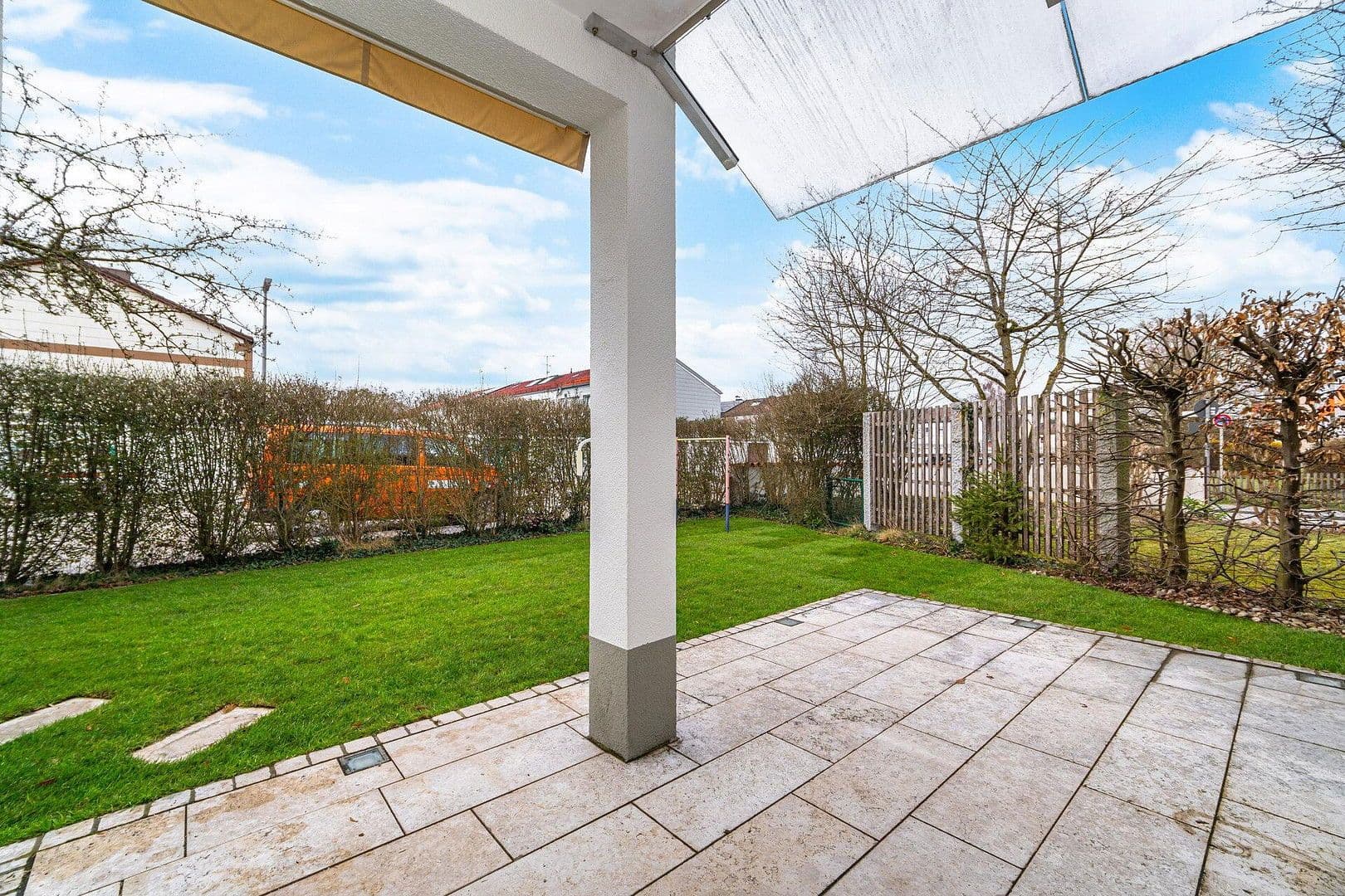 Prodej bytu 3+1 76 m², Schellenbergstr. 2, Germering, Bavorsko Prodej bytu 3+1 76 m², Schellenbergstr. 2, Germering, Bavorsko