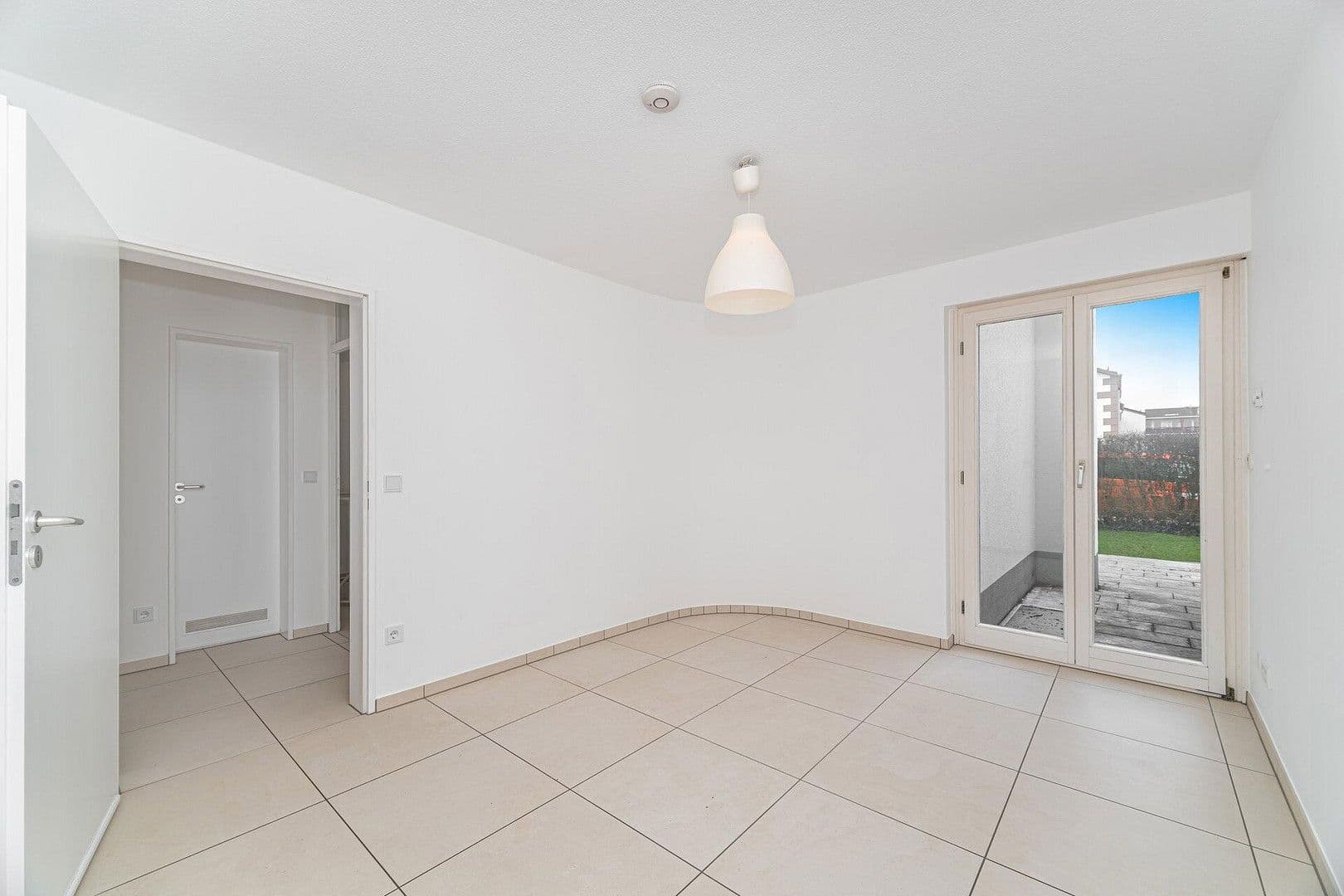 Prodej bytu 3+1 76 m², Schellenbergstr. 2, Germering, Bavorsko Prodej bytu 3+1 76 m², Schellenbergstr. 2, Germering, Bavorsko