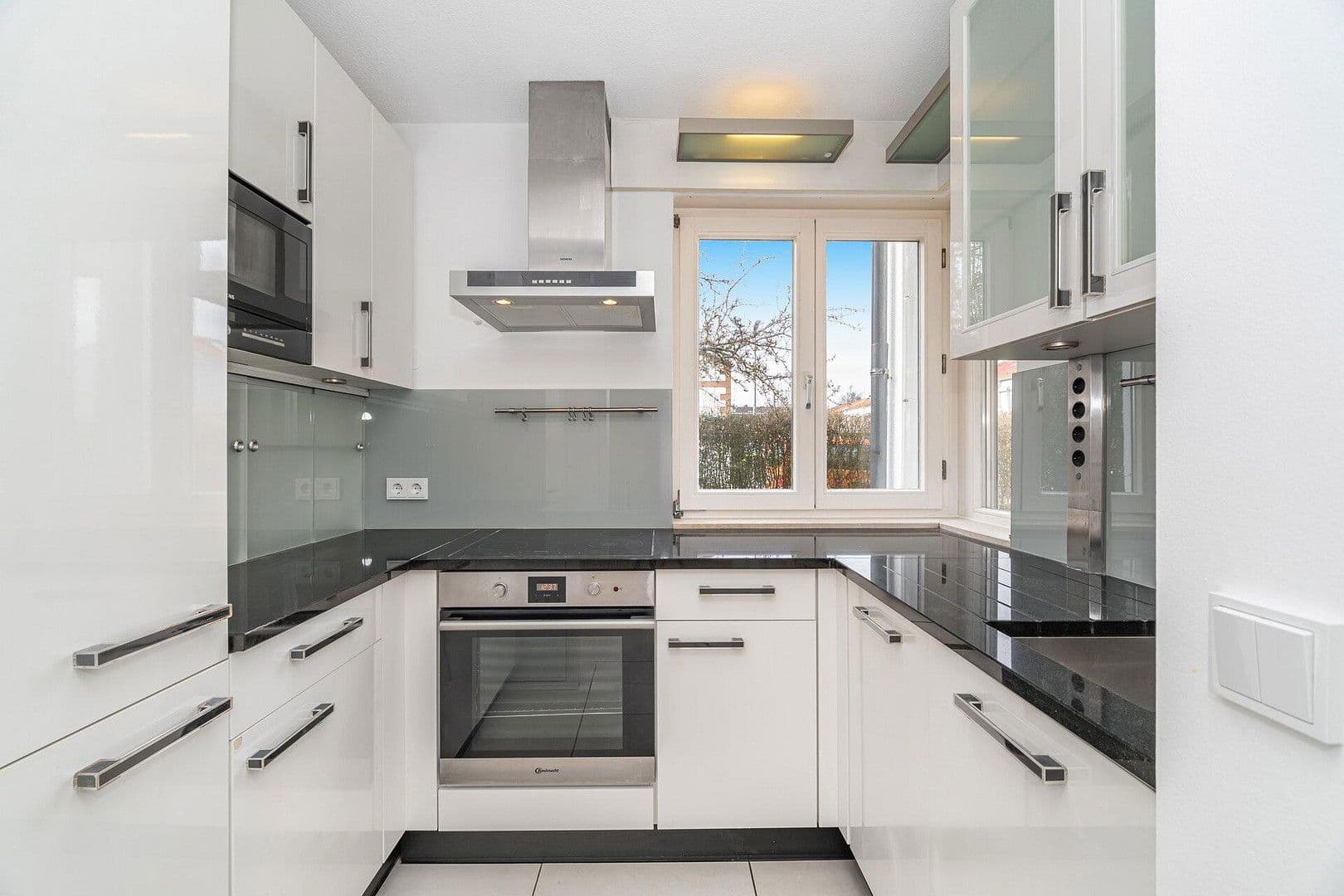 Prodej bytu 3+1 76 m², Schellenbergstr. 2, Germering, Bavorsko Prodej bytu 3+1 76 m², Schellenbergstr. 2, Germering, Bavorsko