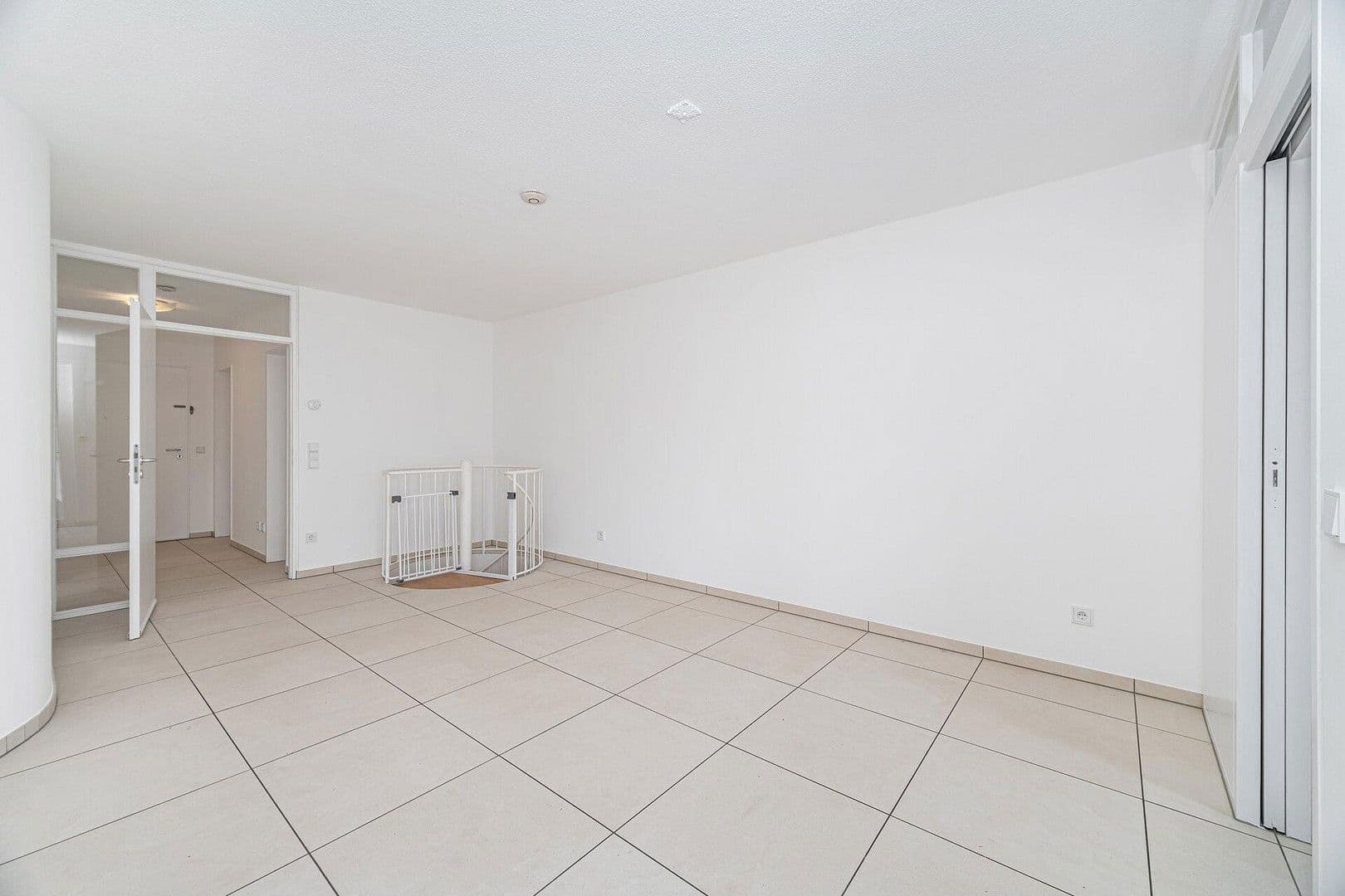 Prodej bytu 3+1 76 m², Schellenbergstr. 2, Germering, Bavorsko Prodej bytu 3+1 76 m², Schellenbergstr. 2, Germering, Bavorsko