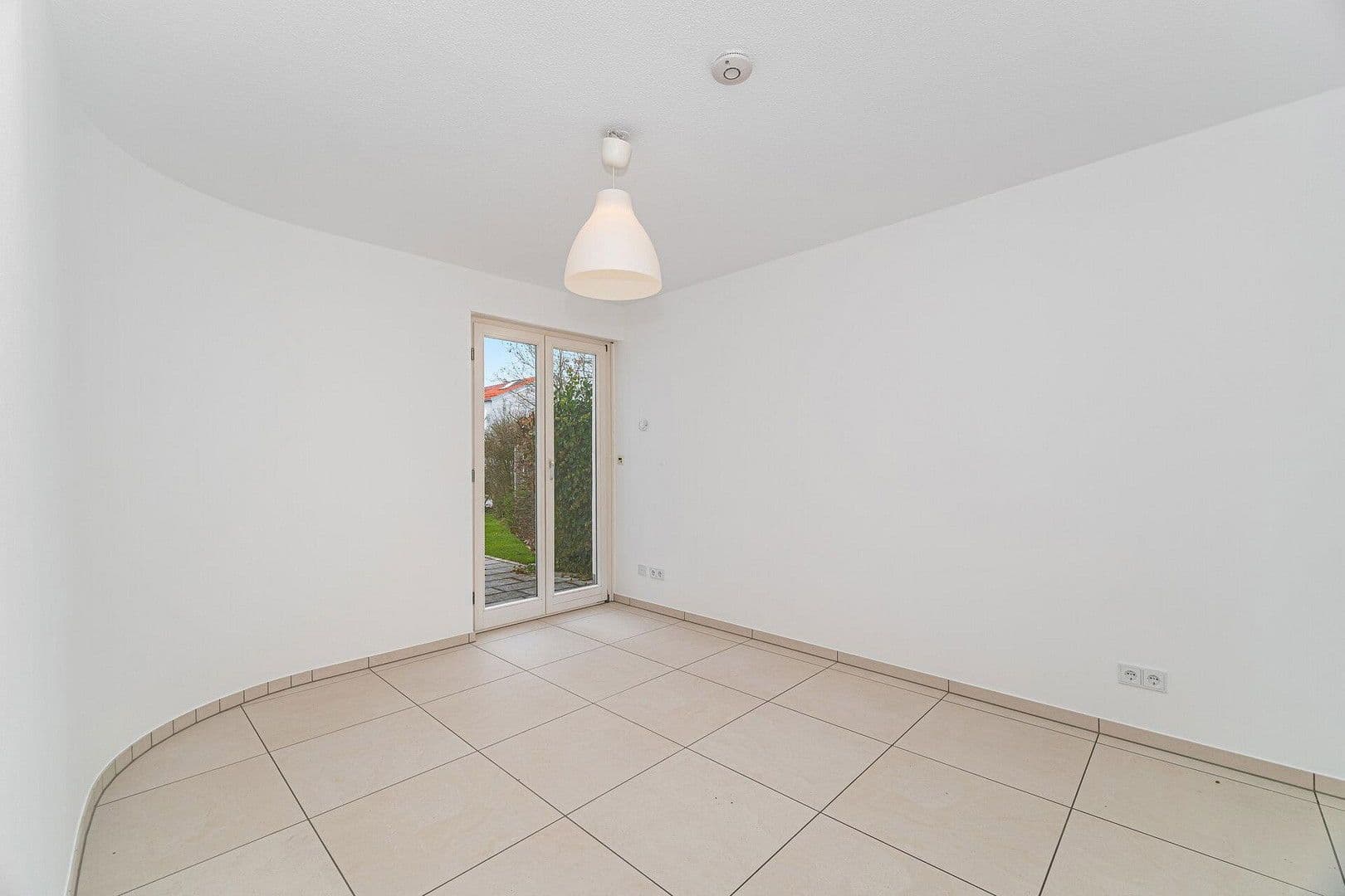 Prodej bytu 3+1 76 m², Schellenbergstr. 2, Germering, Bavorsko Prodej bytu 3+1 76 m², Schellenbergstr. 2, Germering, Bavorsko