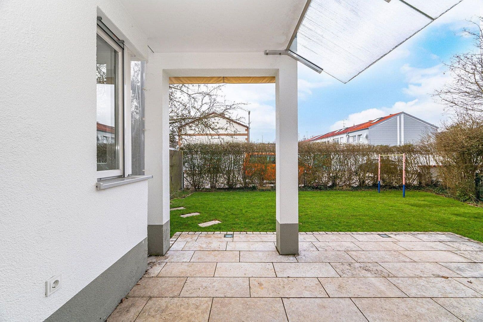 Prodej bytu 3+1 76 m², Schellenbergstr. 2, Germering, Bavorsko Prodej bytu 3+1 76 m², Schellenbergstr. 2, Germering, Bavorsko