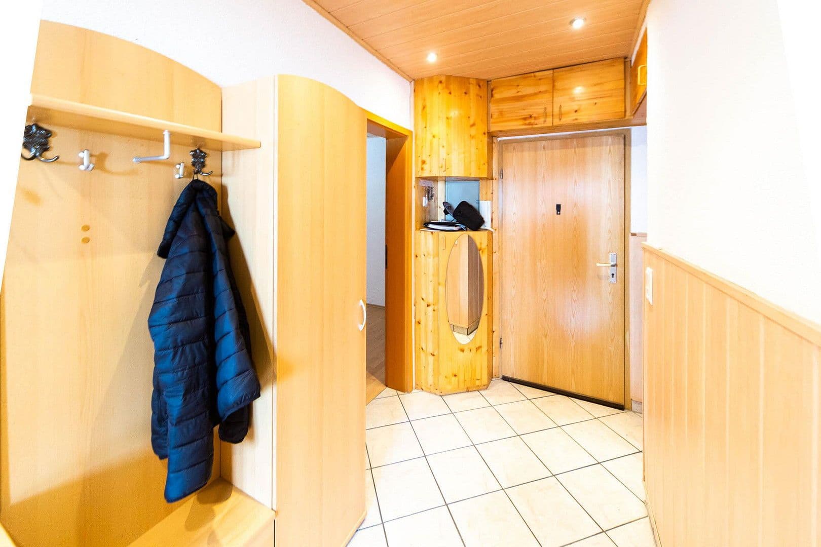 Pronájem bytu 4+1 70 m², Brenkenackerweg 35, Lichtenstein, Bádensko-Württembersko Pronájem bytu 4+1 70 m², Brenkenackerweg 35, Lichtenstein, Bádensko-Württembersko