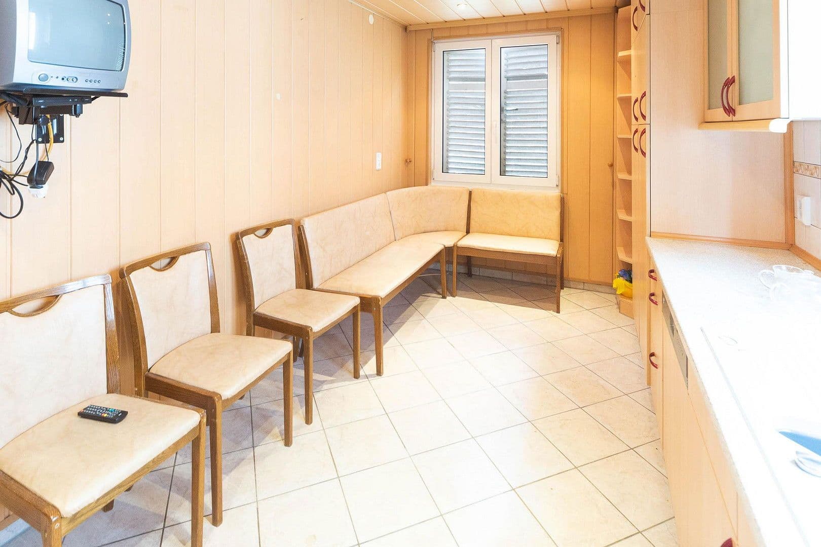 Pronájem bytu 4+1 70 m², Brenkenackerweg 35, Lichtenstein, Bádensko-Württembersko Pronájem bytu 4+1 70 m², Brenkenackerweg 35, Lichtenstein, Bádensko-Württembersko