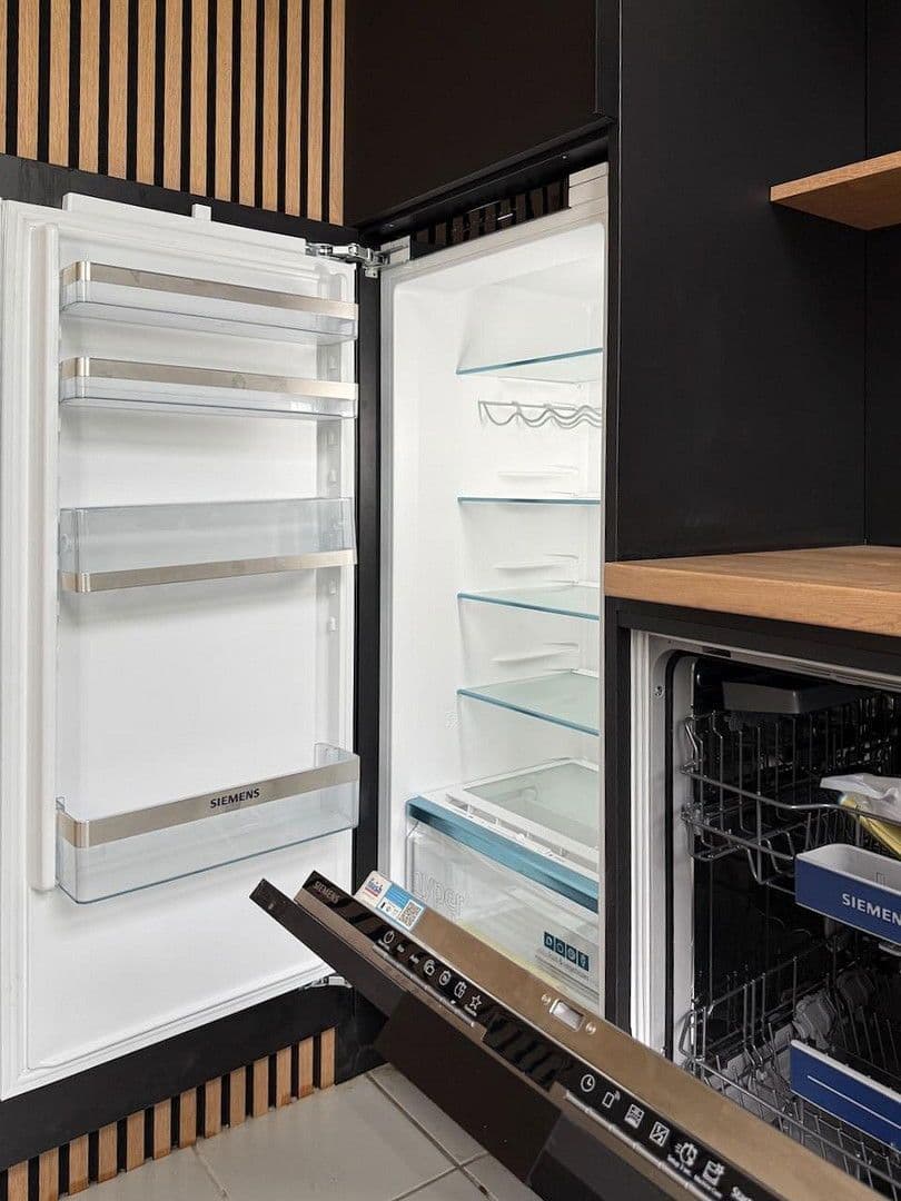 Prodej domu 164 m², pozemek 100 m², Düsseldorf, Severní Porýní-Vestfálsko Prodej domu 164 m², pozemek 100 m², Düsseldorf, Severní Porýní-Vestfálsko