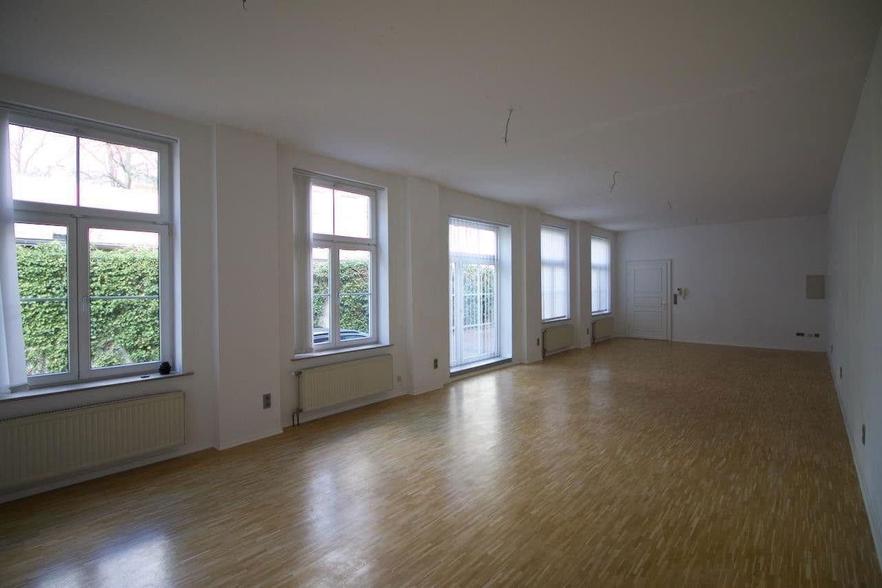 Prodej domu 164 m², pozemek 100 m², Düsseldorf, Severní Porýní-Vestfálsko Prodej domu 164 m², pozemek 100 m², Düsseldorf, Severní Porýní-Vestfálsko