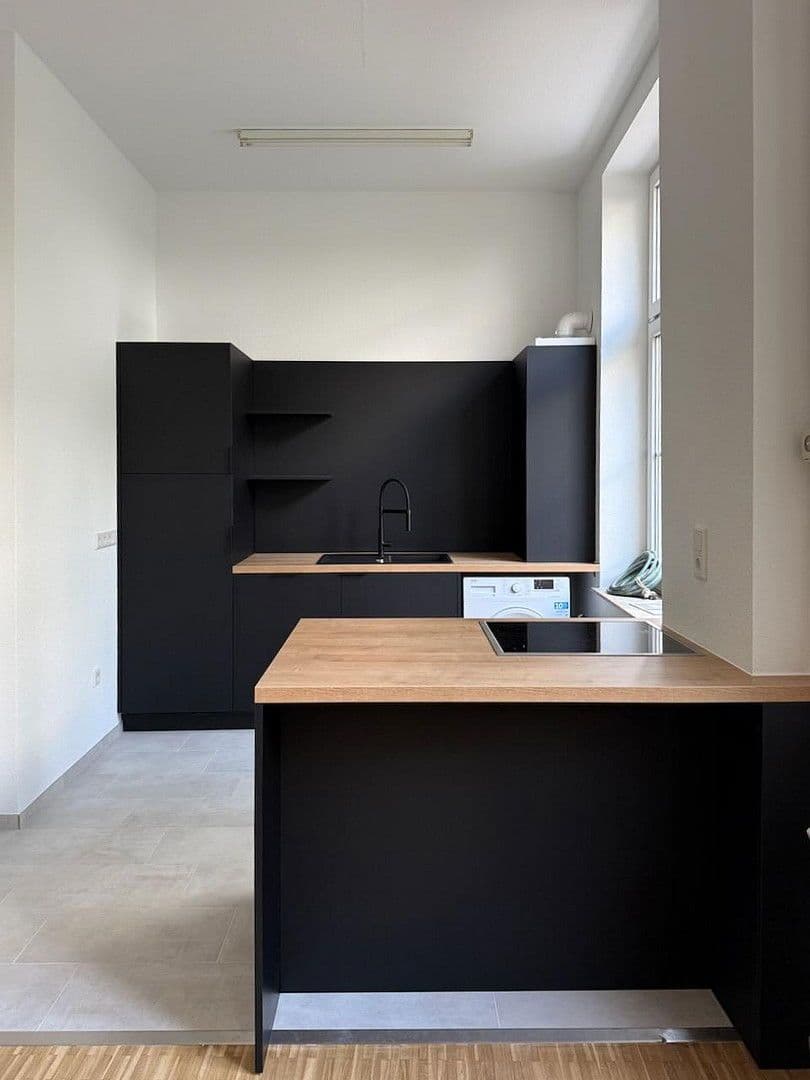 Prodej domu 164 m², pozemek 100 m², Düsseldorf, Severní Porýní-Vestfálsko Prodej domu 164 m², pozemek 100 m², Düsseldorf, Severní Porýní-Vestfálsko