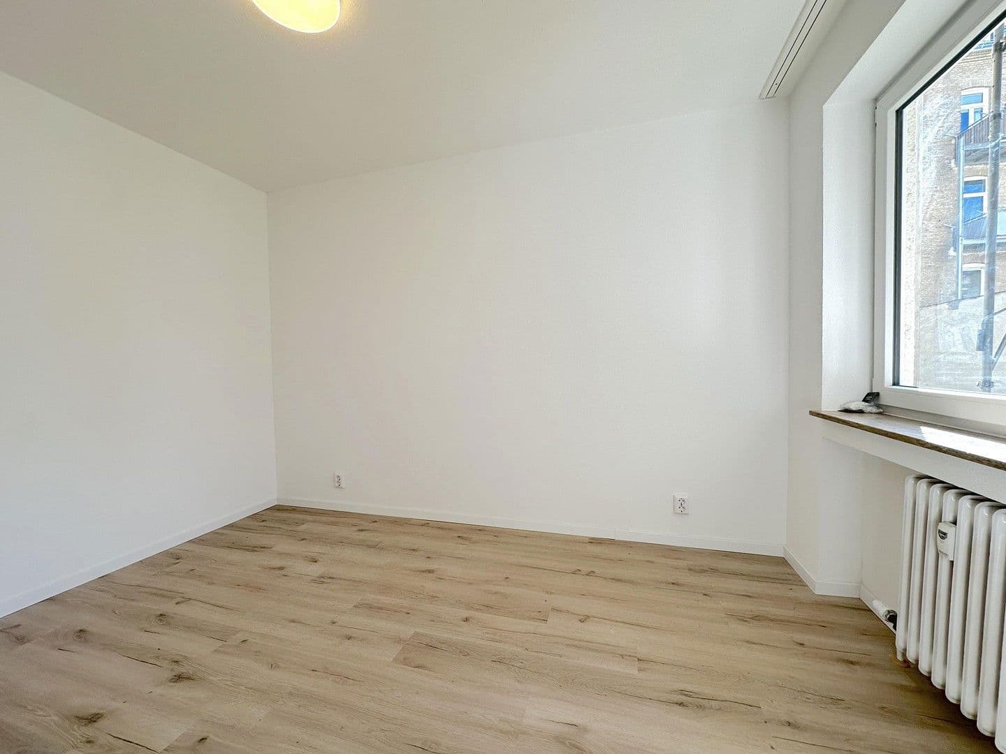 Pronájem bytu 2+1 46 m², Eltviller Straße 19, Wiesbaden, Hessen Pronájem bytu 2+1 46 m², Eltviller Straße 19, Wiesbaden, Hessen