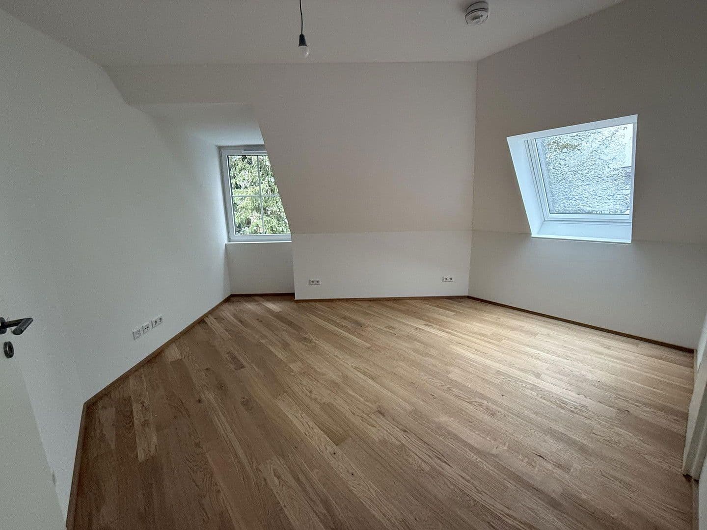 Pronájem bytu 2+kk 76 m², Bauweberstraße, München, Bavorsko Pronájem bytu 2+kk 76 m², Bauweberstraße, München, Bavorsko