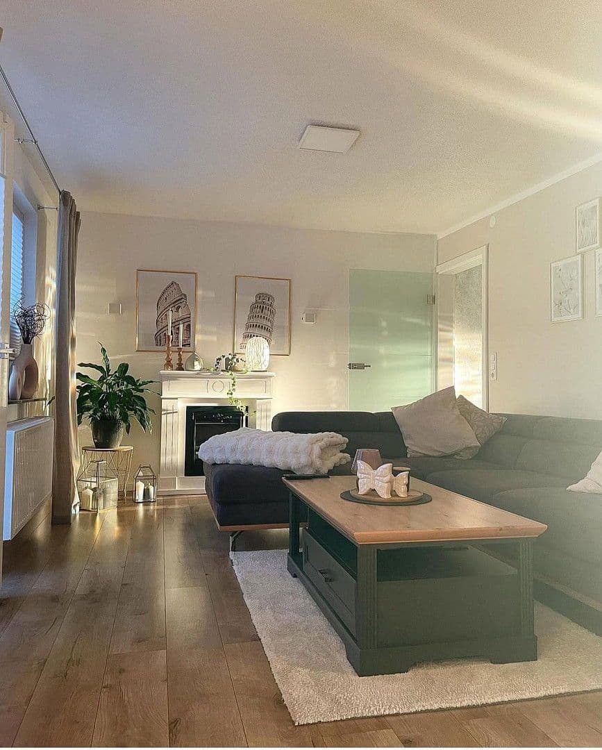 Prodej domu 166 m², pozemek 400 m², Ostlandstraße 15, Bockenem, Dolní Sasko Prodej domu 166 m², pozemek 400 m², Ostlandstraße 15, Bockenem, Dolní Sasko