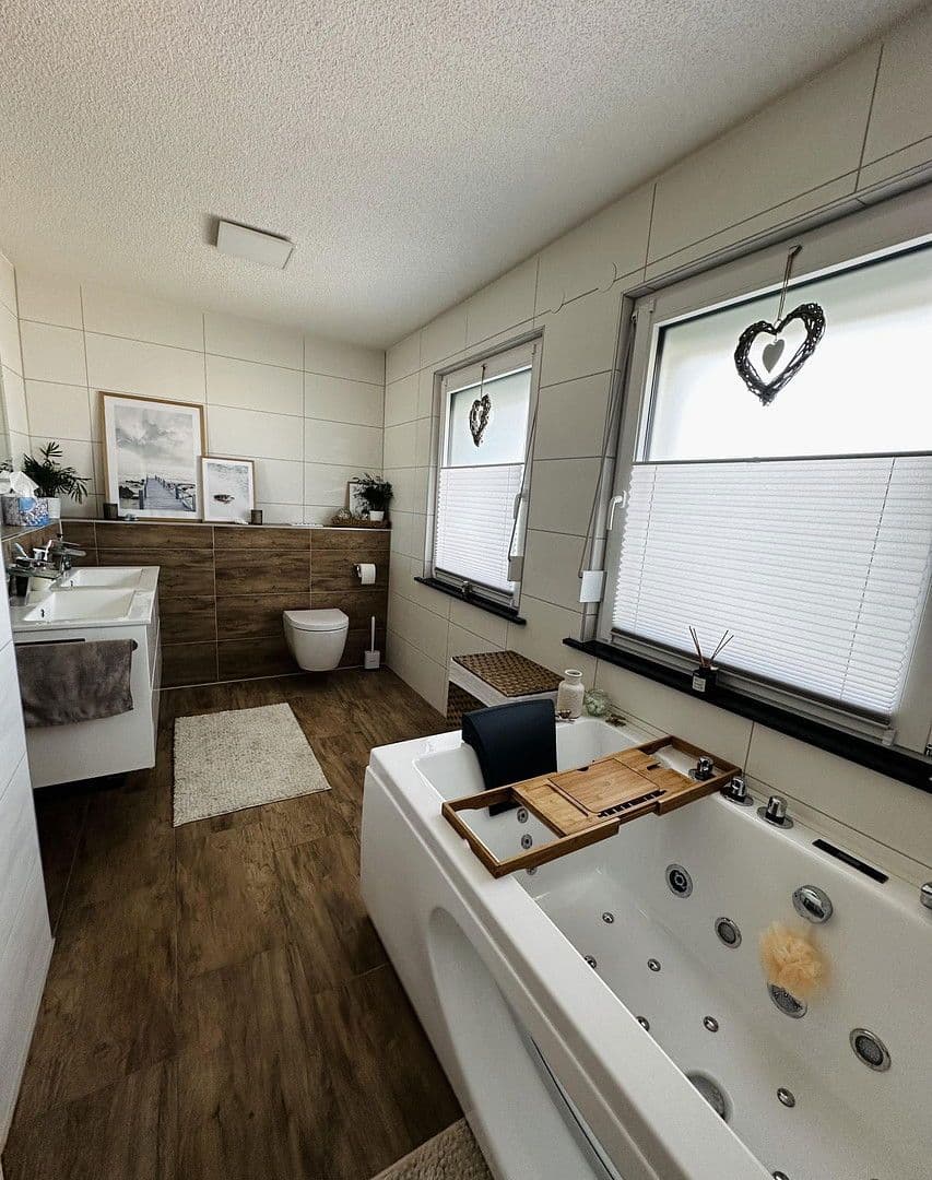 Prodej domu 166 m², pozemek 400 m², Ostlandstraße 15, Bockenem, Dolní Sasko Prodej domu 166 m², pozemek 400 m², Ostlandstraße 15, Bockenem, Dolní Sasko