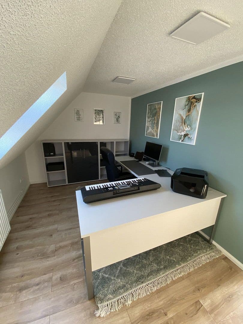 Prodej domu 166 m², pozemek 400 m², Ostlandstraße 15, Bockenem, Dolní Sasko Prodej domu 166 m², pozemek 400 m², Ostlandstraße 15, Bockenem, Dolní Sasko