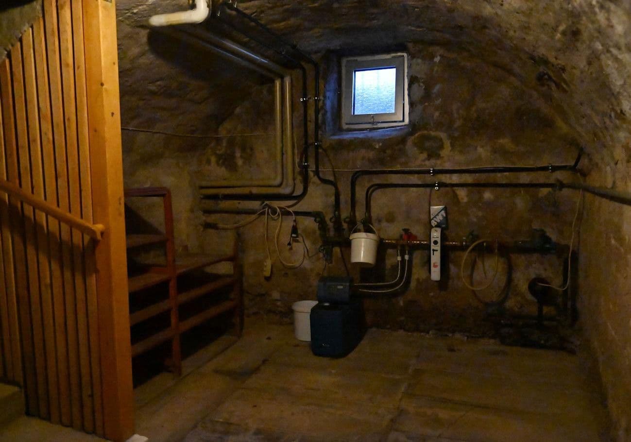 Prodej domu 143 m², pozemek 274 m², Eichendorffstr. 10, Bad Urach, Bádensko-Württembersko Prodej domu 143 m², pozemek 274 m², Eichendorffstr. 10, Bad Urach, Bádensko-Württembersko