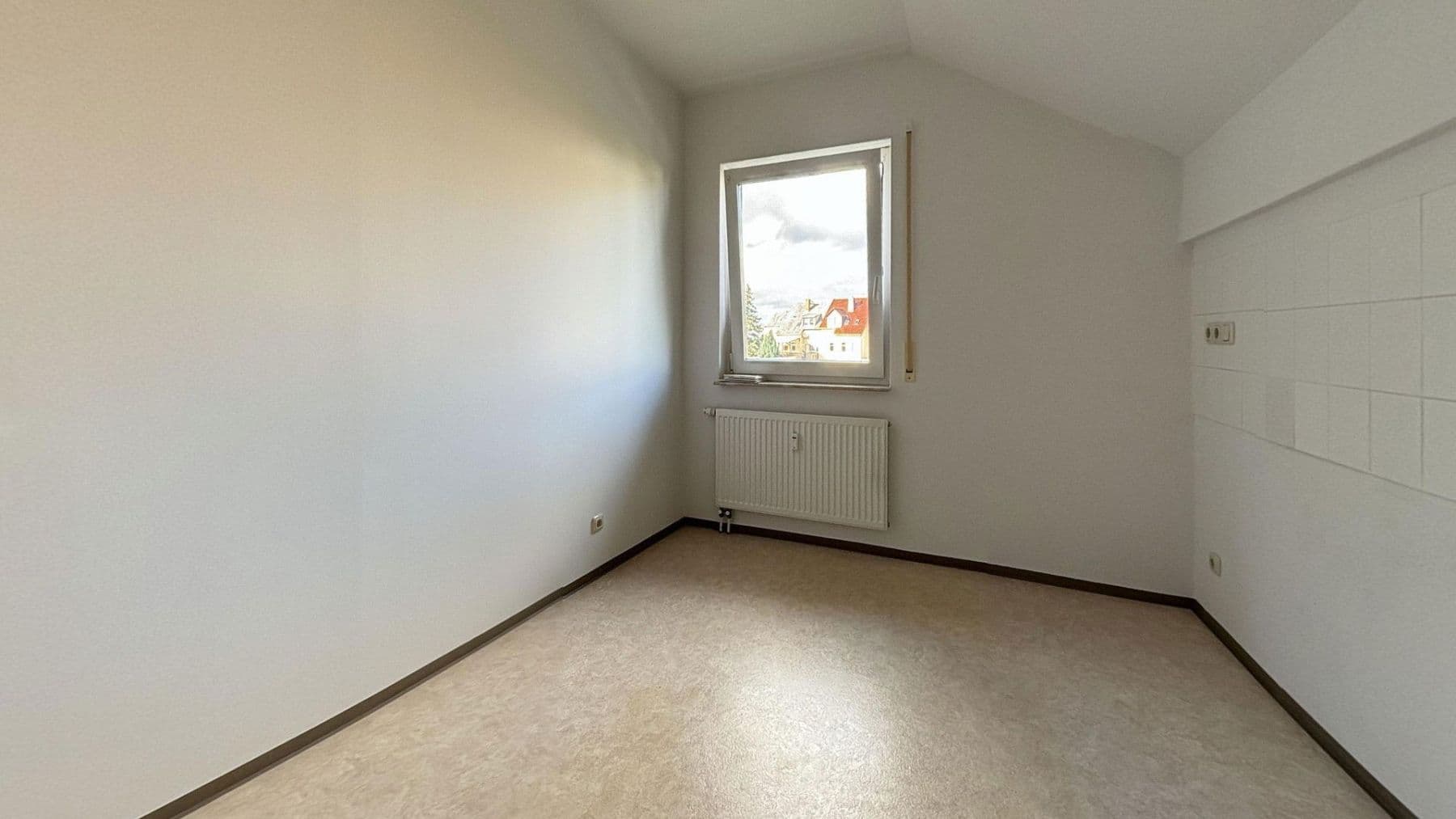 Pronájem bytu 3+1 66 m², Schillerstraße 16b, Geithain, Sasko Pronájem bytu 3+1 66 m², Schillerstraße 16b, Geithain, Sasko