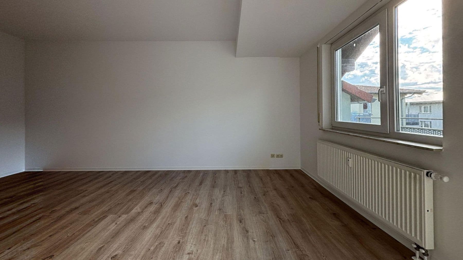 Pronájem bytu 3+1 66 m², Schillerstraße 16b, Geithain, Sasko Pronájem bytu 3+1 66 m², Schillerstraße 16b, Geithain, Sasko