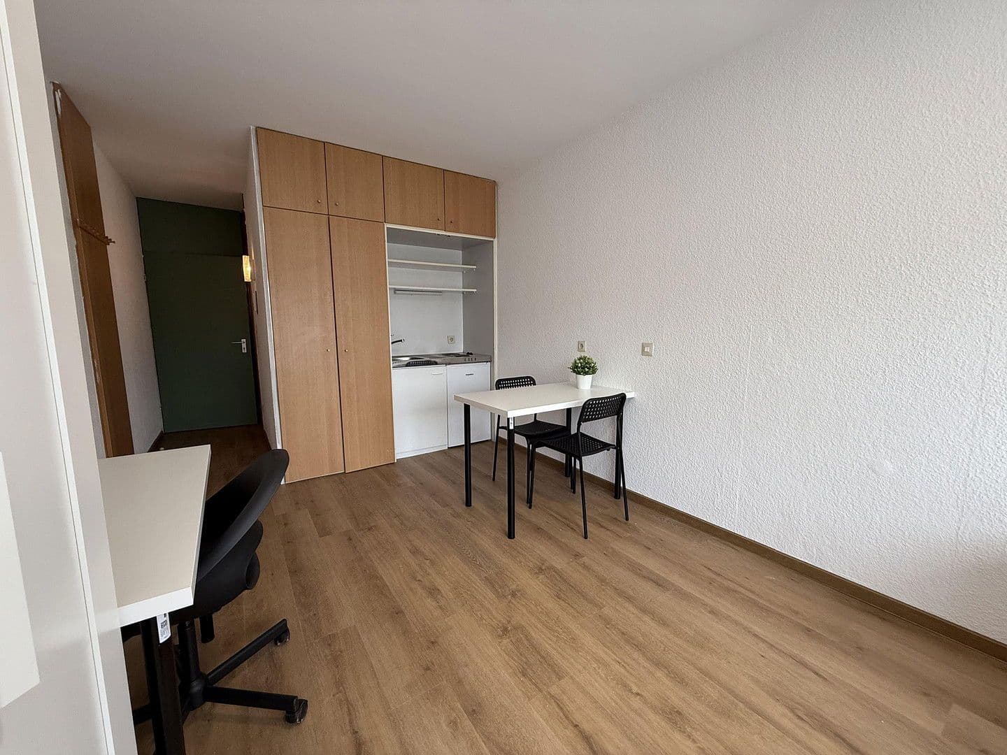 Pronájem bytu 1+1 21 m², Henkestraße 71, Erlangen, Bavorsko Pronájem bytu 1+1 21 m², Henkestraße 71, Erlangen, Bavorsko