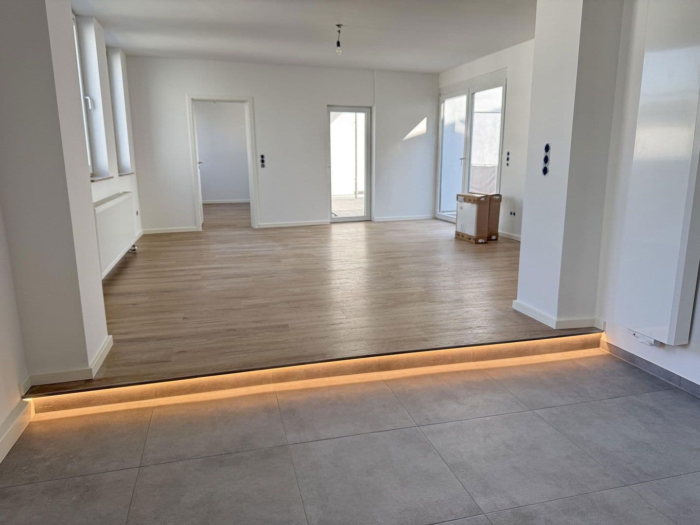 Pronájem bytu 3+1 92 m², Köln, Severní Porýní-Vestfálsko Pronájem bytu 3+1 92 m², Köln, Severní Porýní-Vestfálsko