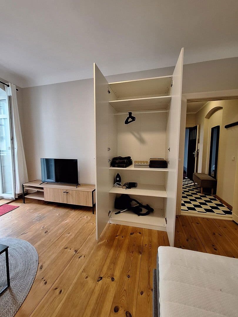 Pronájem bytu 1+1 36 m², Berlin, Berlín Pronájem bytu 1+1 36 m², Berlin, Berlín